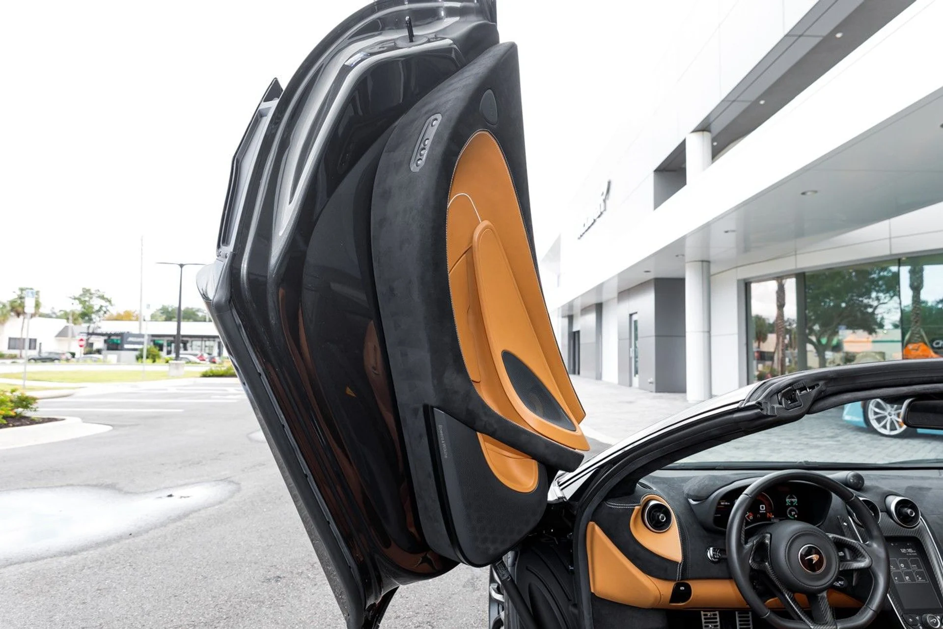 mph029_1826904843_608_p30_l_db141c446b