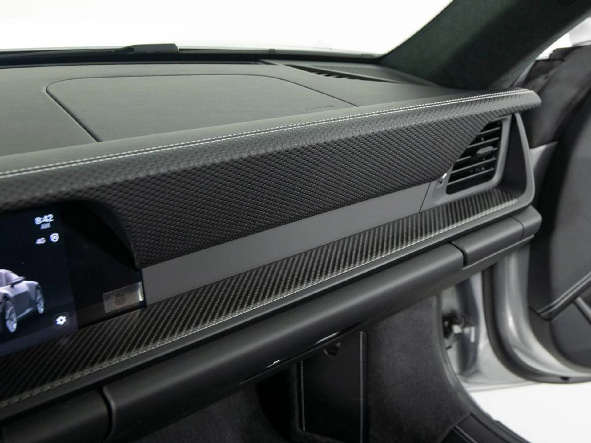 mph029_1833355886_Hoy_V90_T0_F_Cj_CT_Rhov26l_Q4_L_Zug_23a1d8d54a