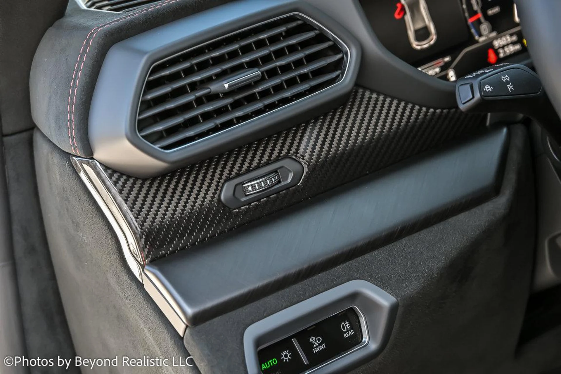 mph029_1841350079_Used_2024_Lamborghini_Urus_Performante_1760775527_a50a5e66fe