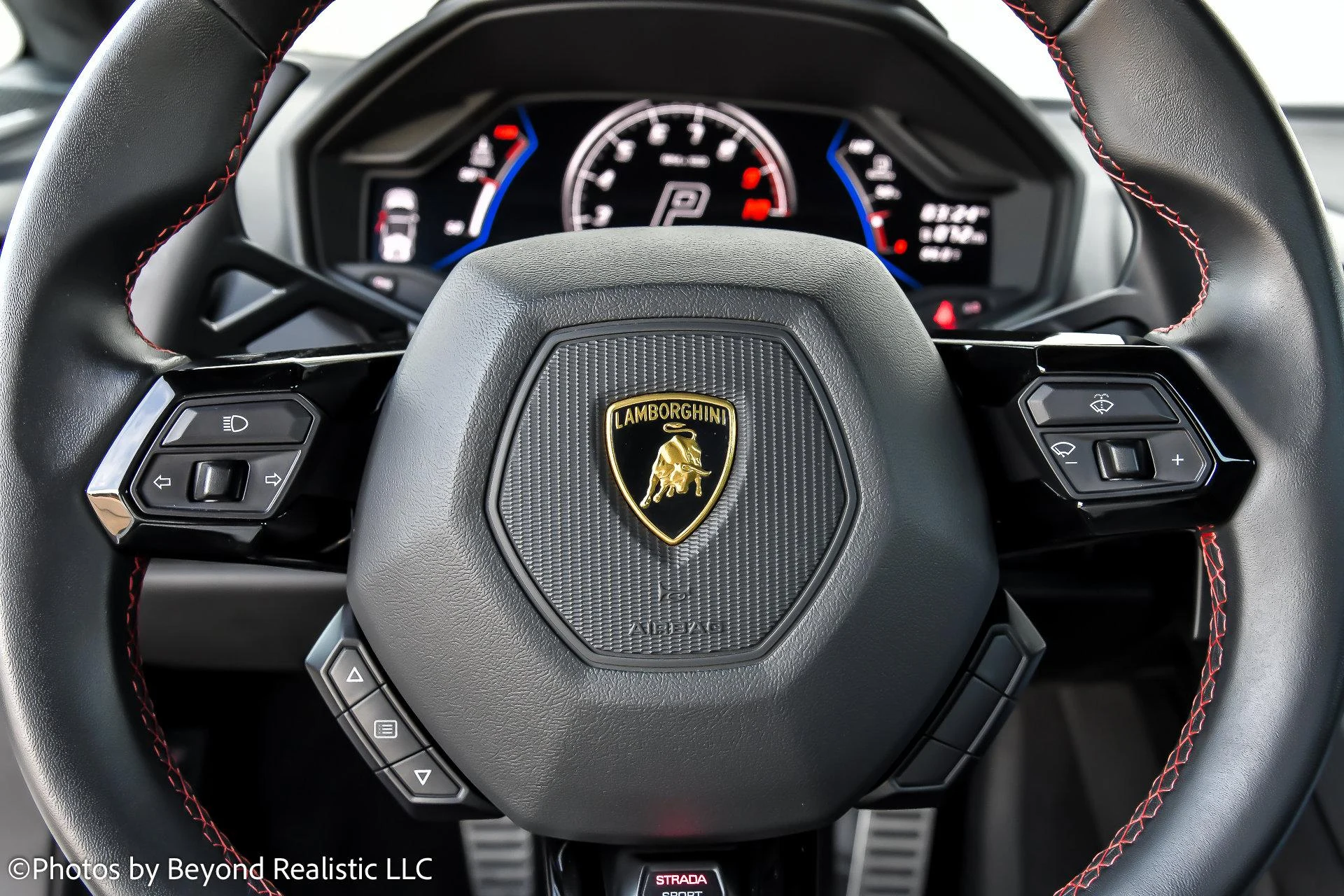 mph029_1848606185_Used_2022_Lamborghini_Huracan_EVO_EVO_1763716120_6c5c842930