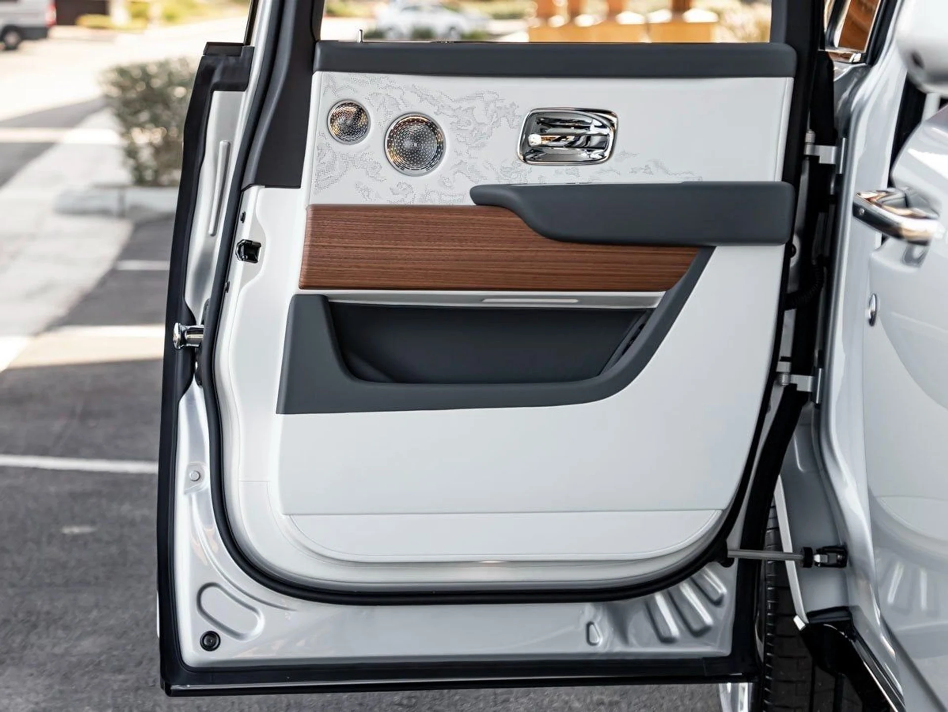 mph029_1867331608_30_cf114f0b34