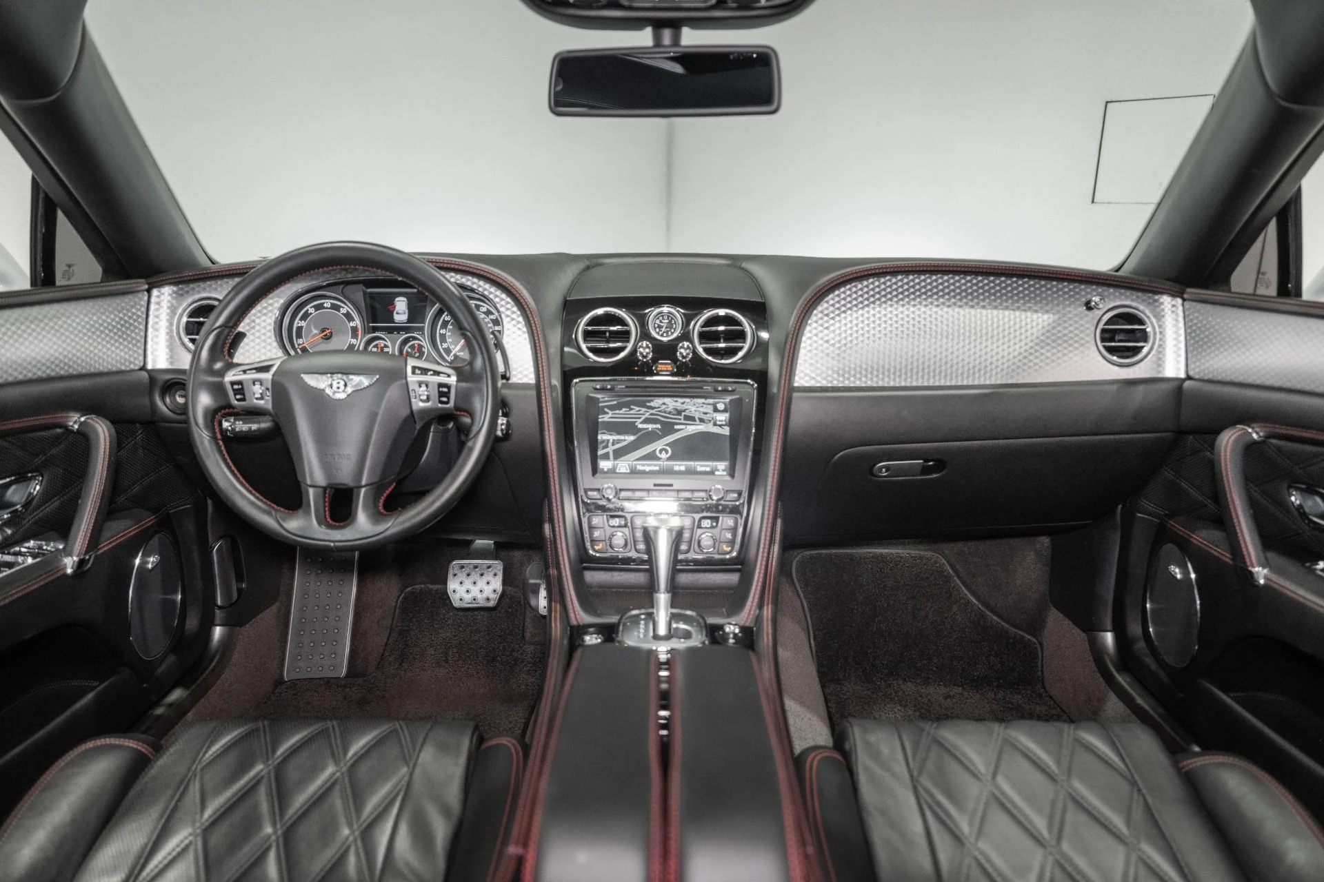 mph029_1891893496_Used_2014_Bentley_Flying_Spur_1764428362_32bf6d946c