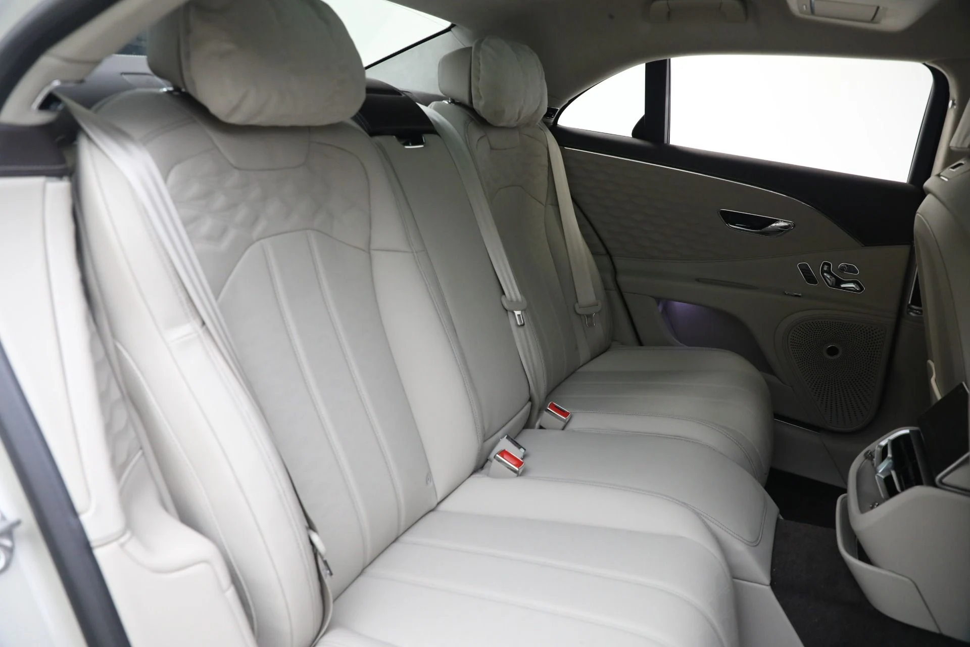 mph029_1892781706_New_2025_Bentley_Flying_Spur_Speed_84982922fc