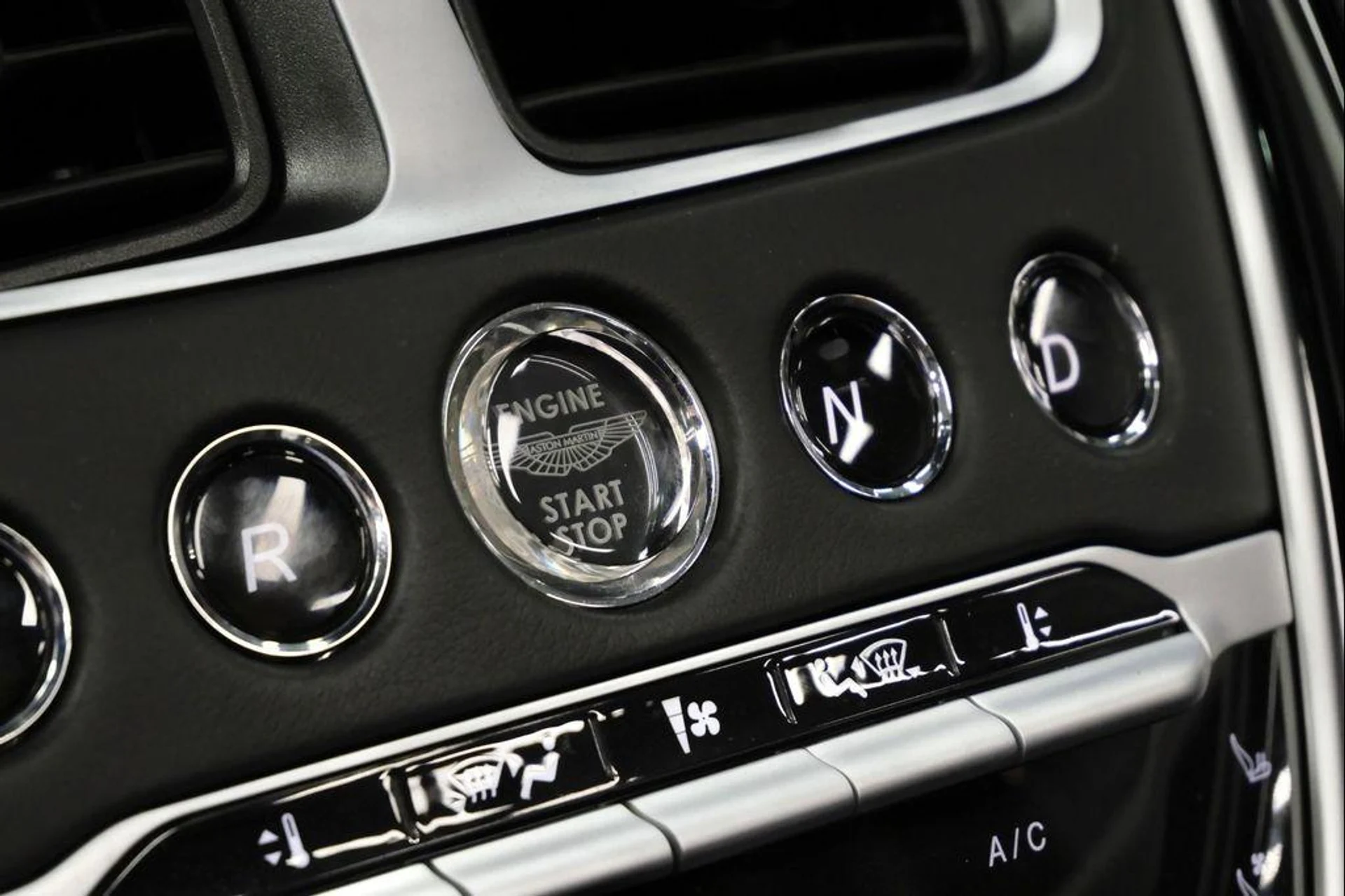 mph029_1893549285_0_E4_LX_7_N1e3_CDIX_Sm4_Rjp_ns_HZU_a32322058e