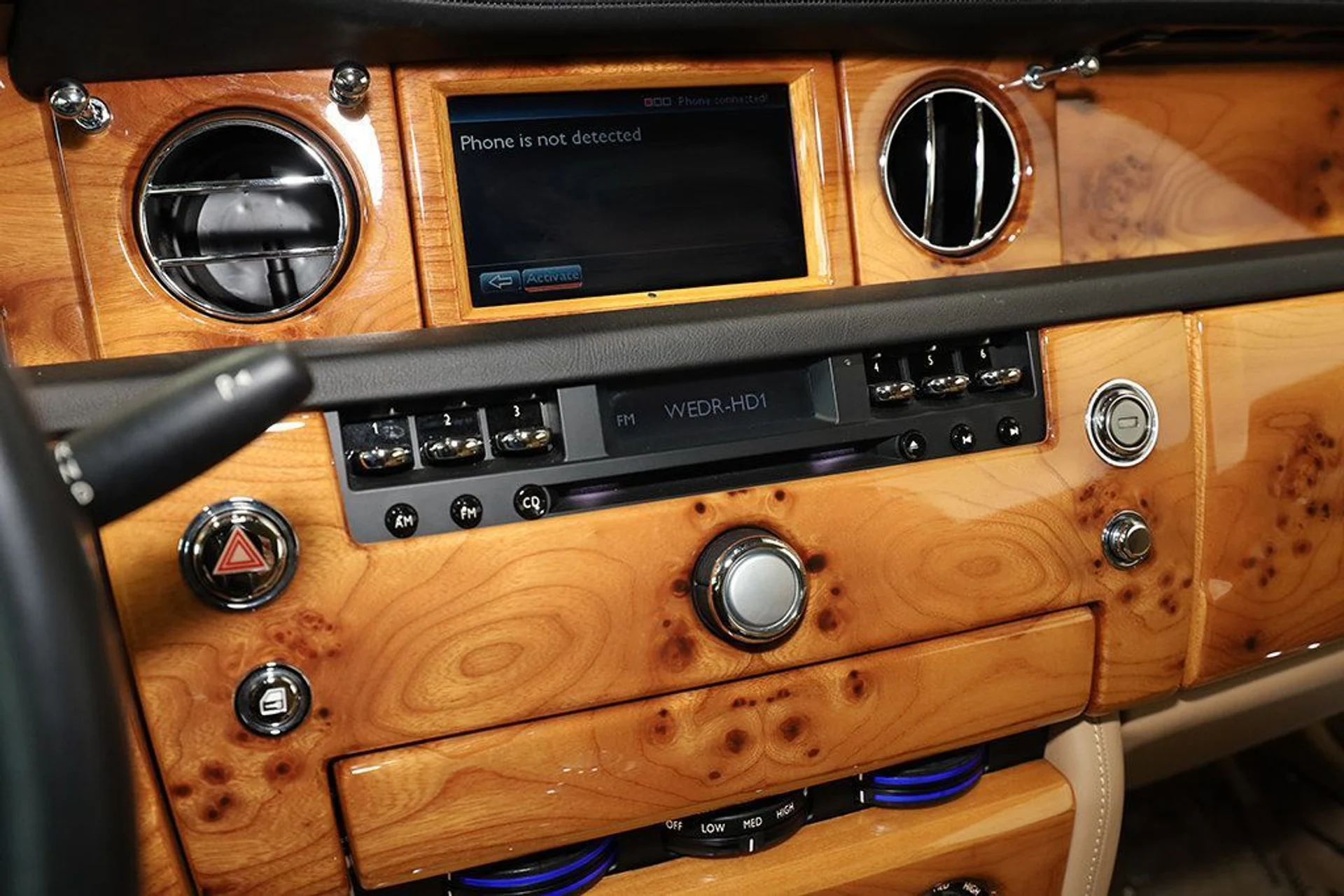 mph029_1896253716_used_2010_rolls_royce_phantom_coupe_2drcoupe_9689_23022670_30_1024_90ab3c5d13