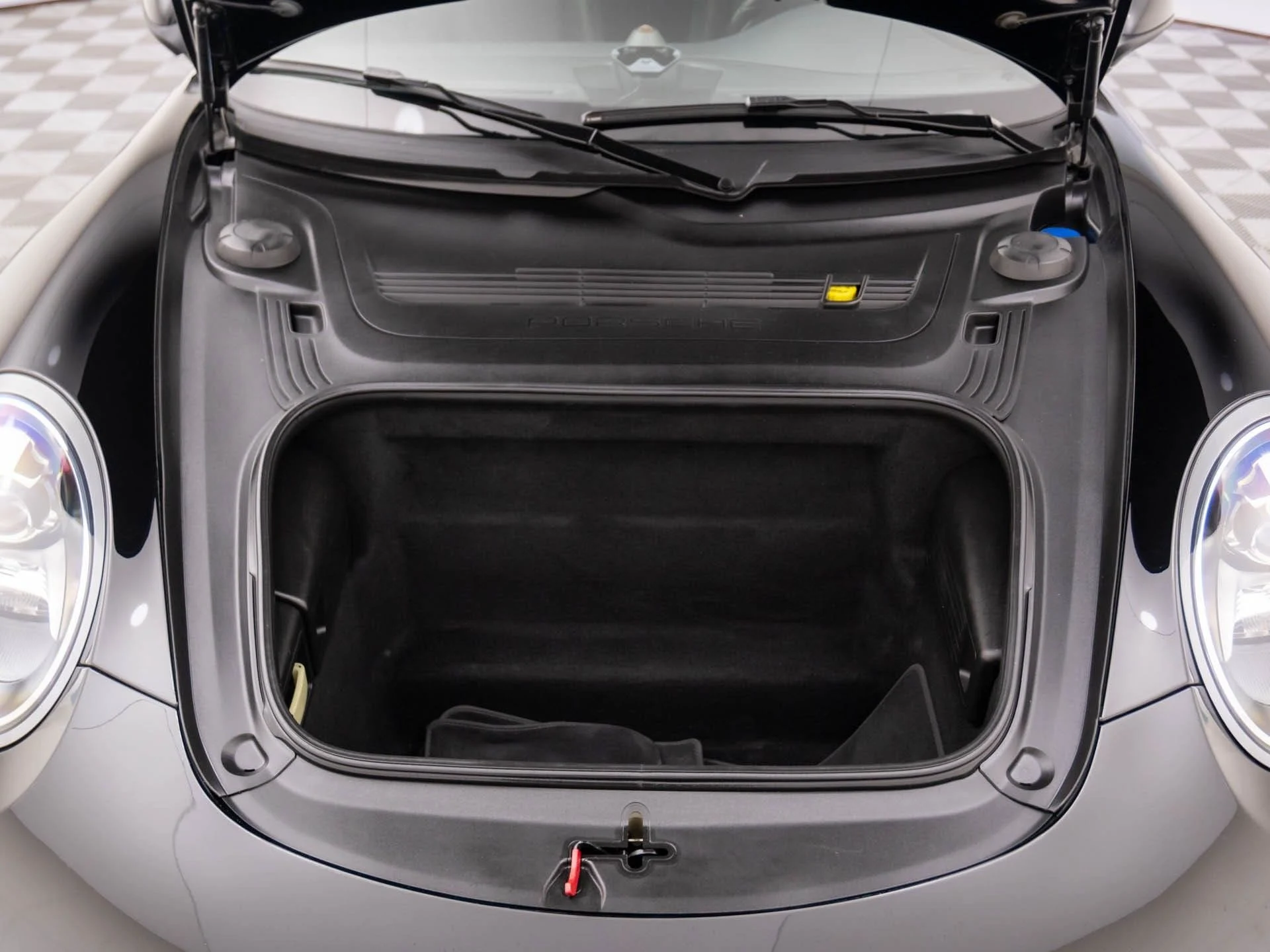 mph029_190161767_a8afccac1b0031dda05663f2691137b1x_95eee24be0