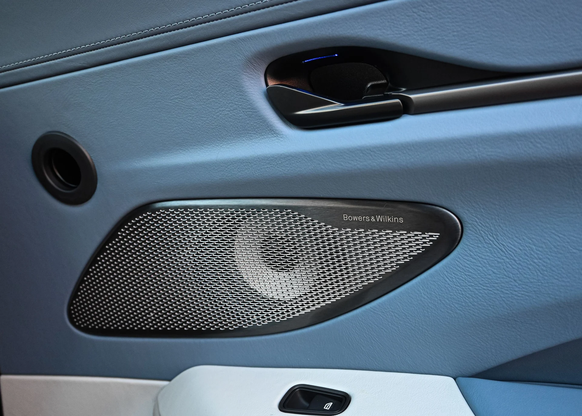 mph029_1905873940_e6d7370a_d985_4a41_a911_6e9d8a30a8b6_a73f69a9f0