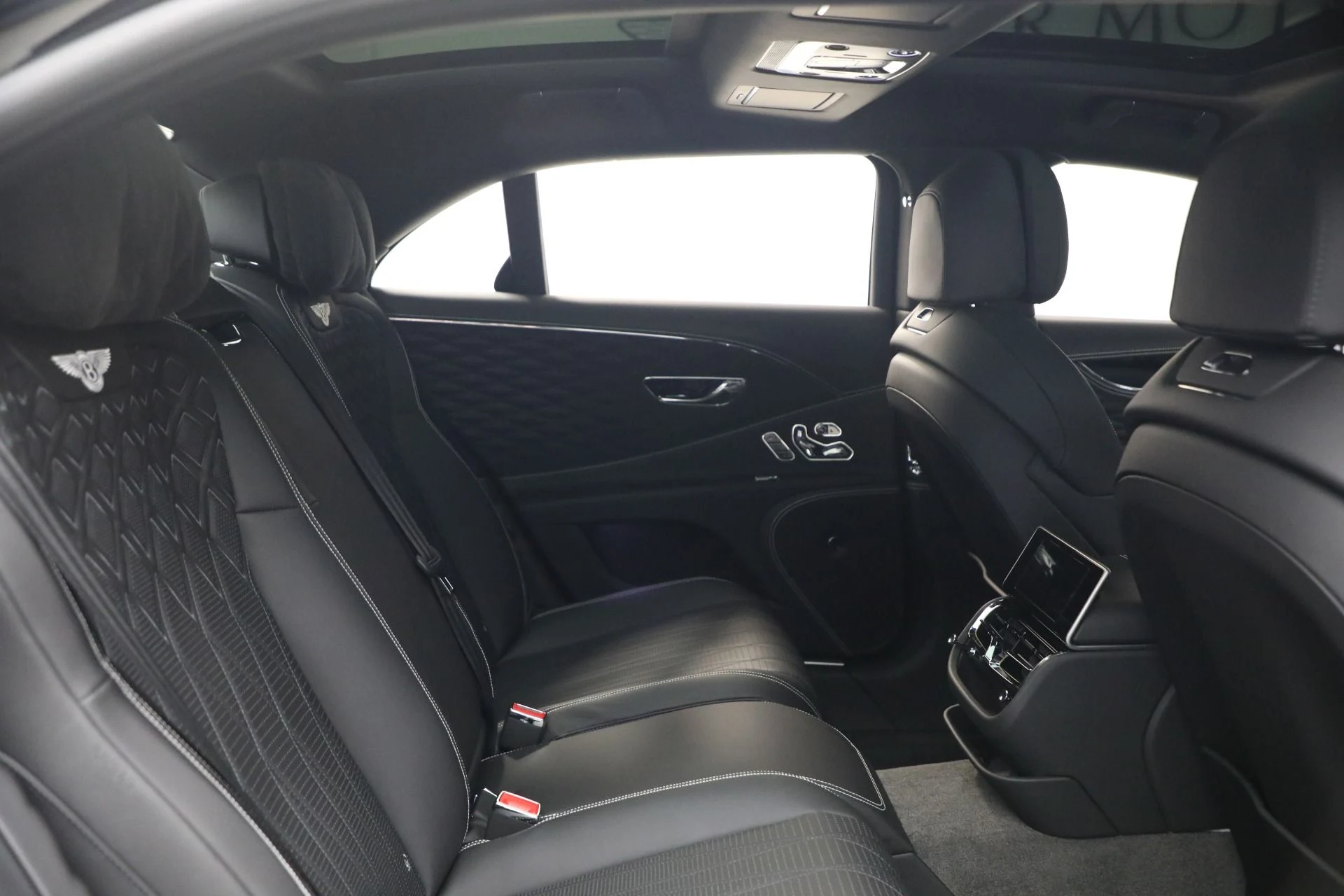 mph029_1929179696_Used_2022_Bentley_Flying_Spur_W12_1787352541_44005446d4
