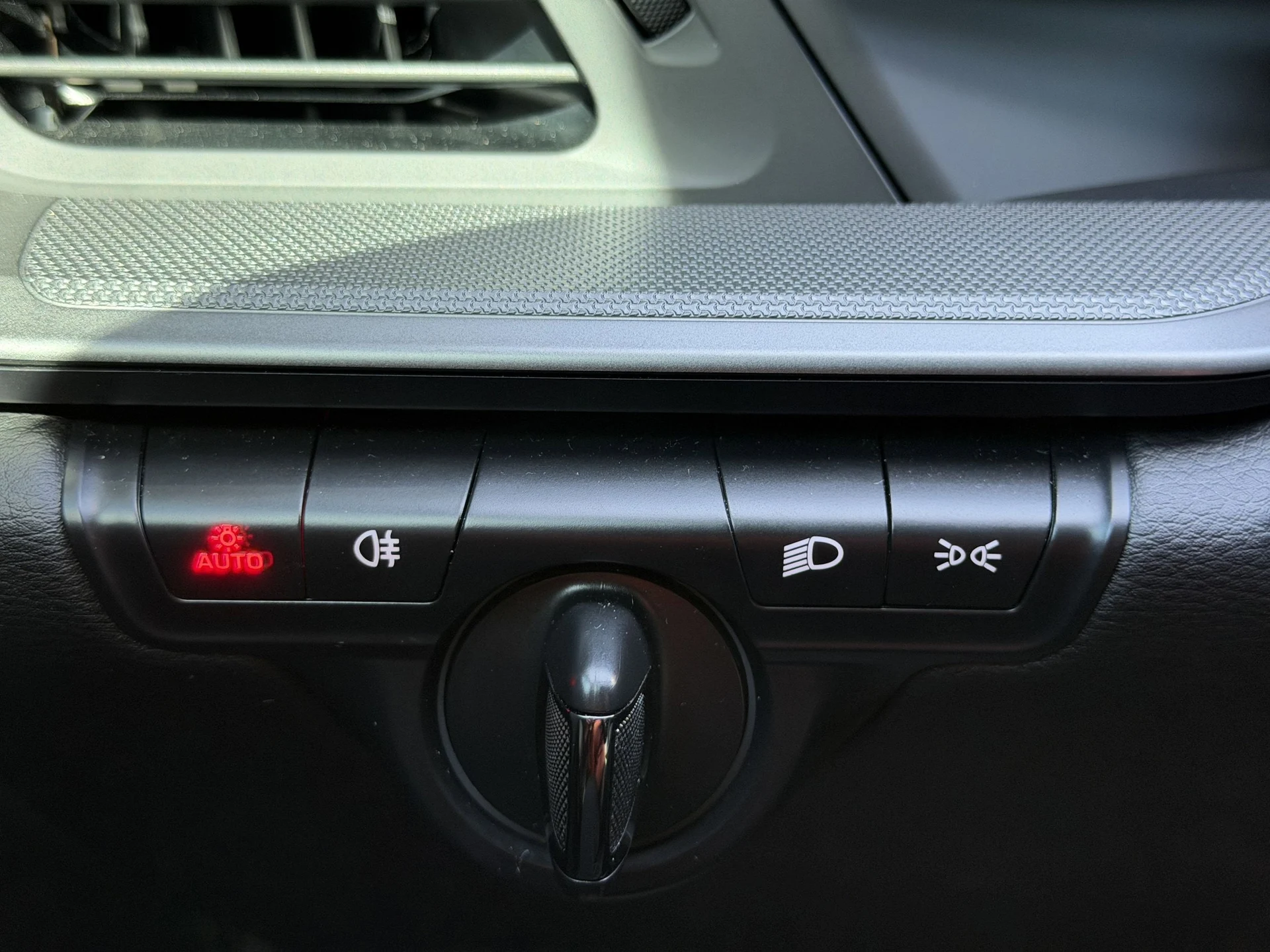 mph029_1932849106_e8fa6b866836c4a9edeb010acc654385x_0388793e48