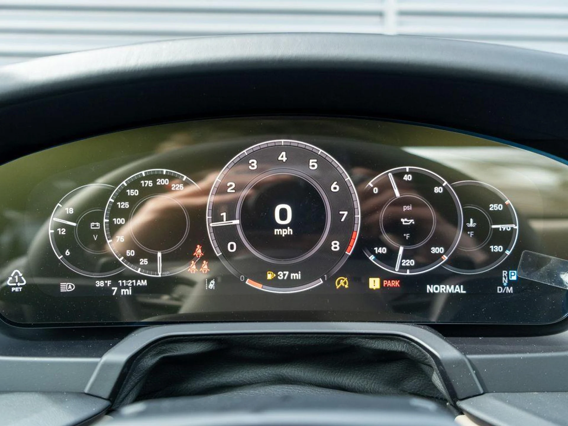 mph029_1938117900_Zd_Qiv7_Eh_O9j_D_Wxh_QC_Np_ZC_I9n7w_b19bd05d0e