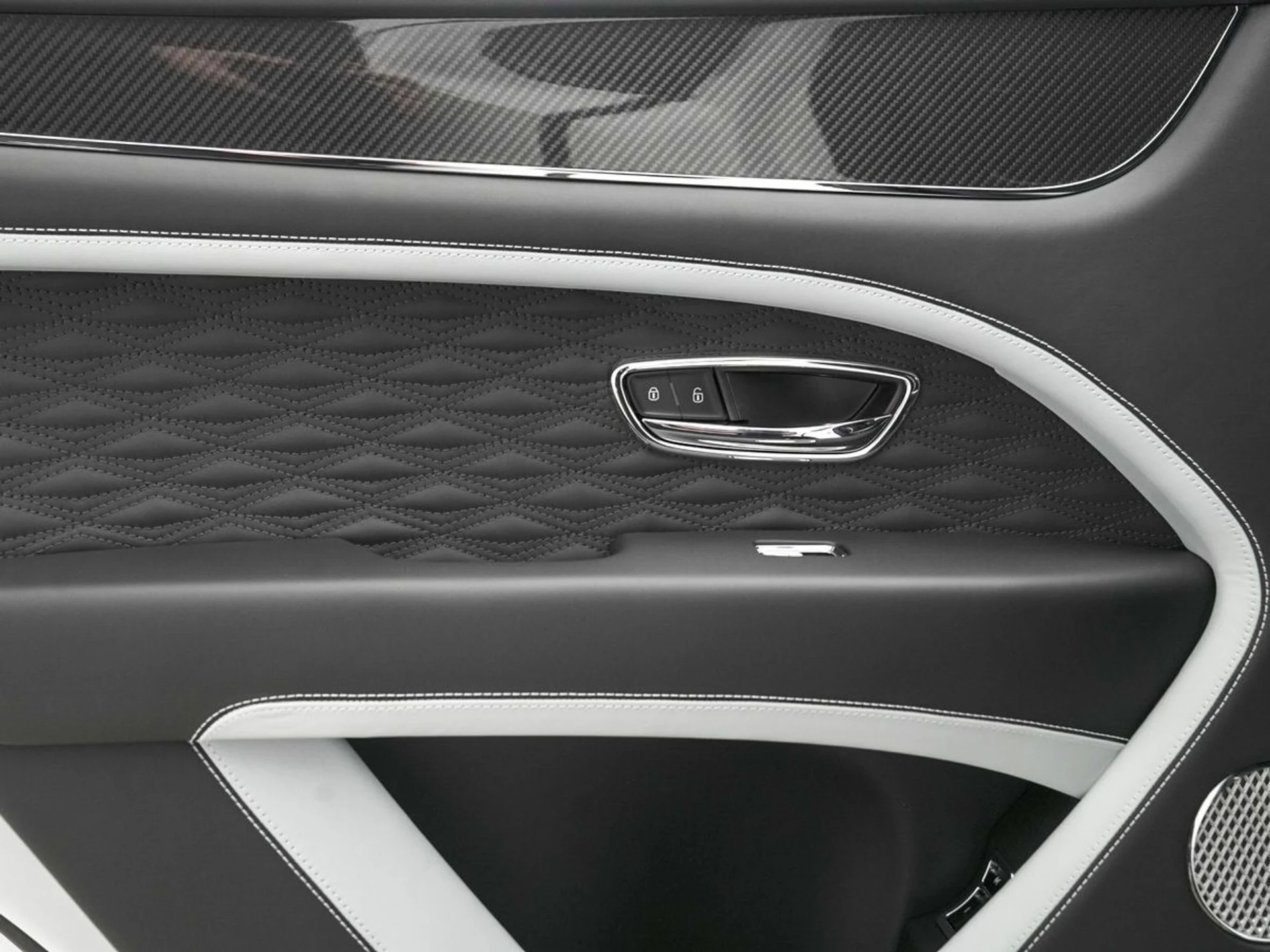 mph029_1940265676_f6kb5bq2i551x2hy2yfqzrr5e1z7_0b9ac2550d