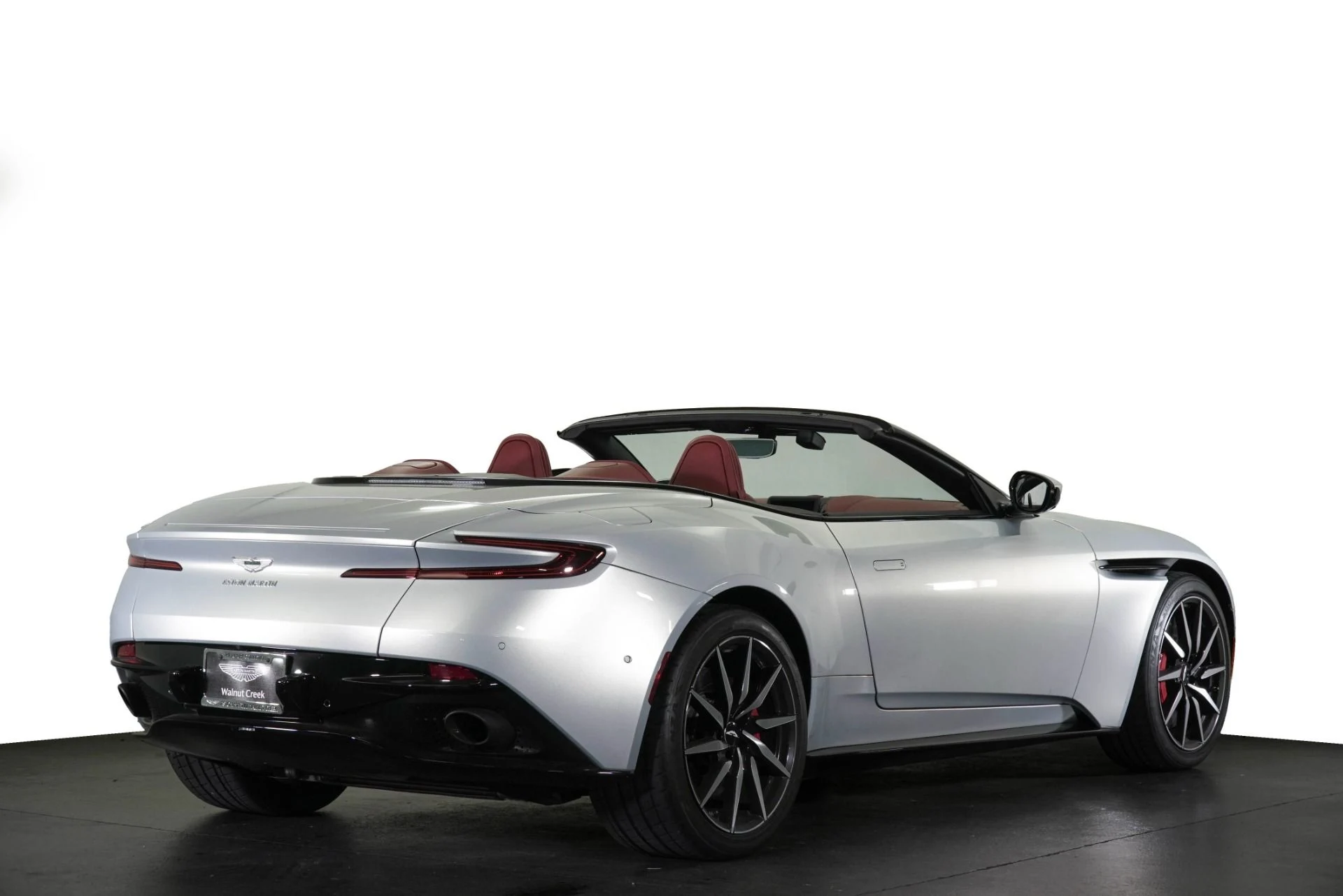 mph029_1942383636_Used_2021_Aston_Martin_DB_11_Volante_1769647963_ebd1784960