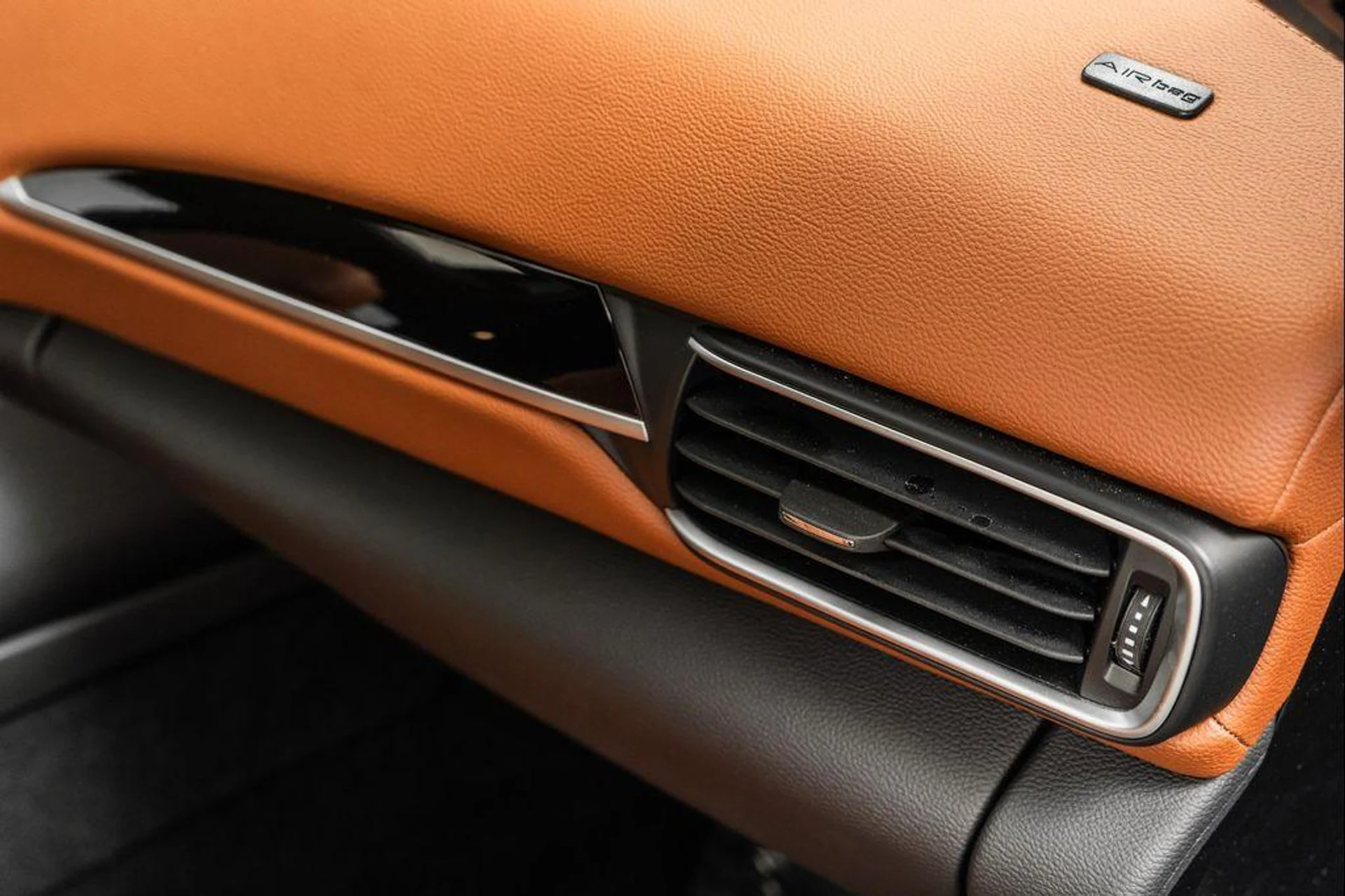 mph029_1952319084_CV_Xqj_Y_Xt_I_Vu_NGV_Yg_Aw_Ia_M0wn_Bk_73dc1b134a