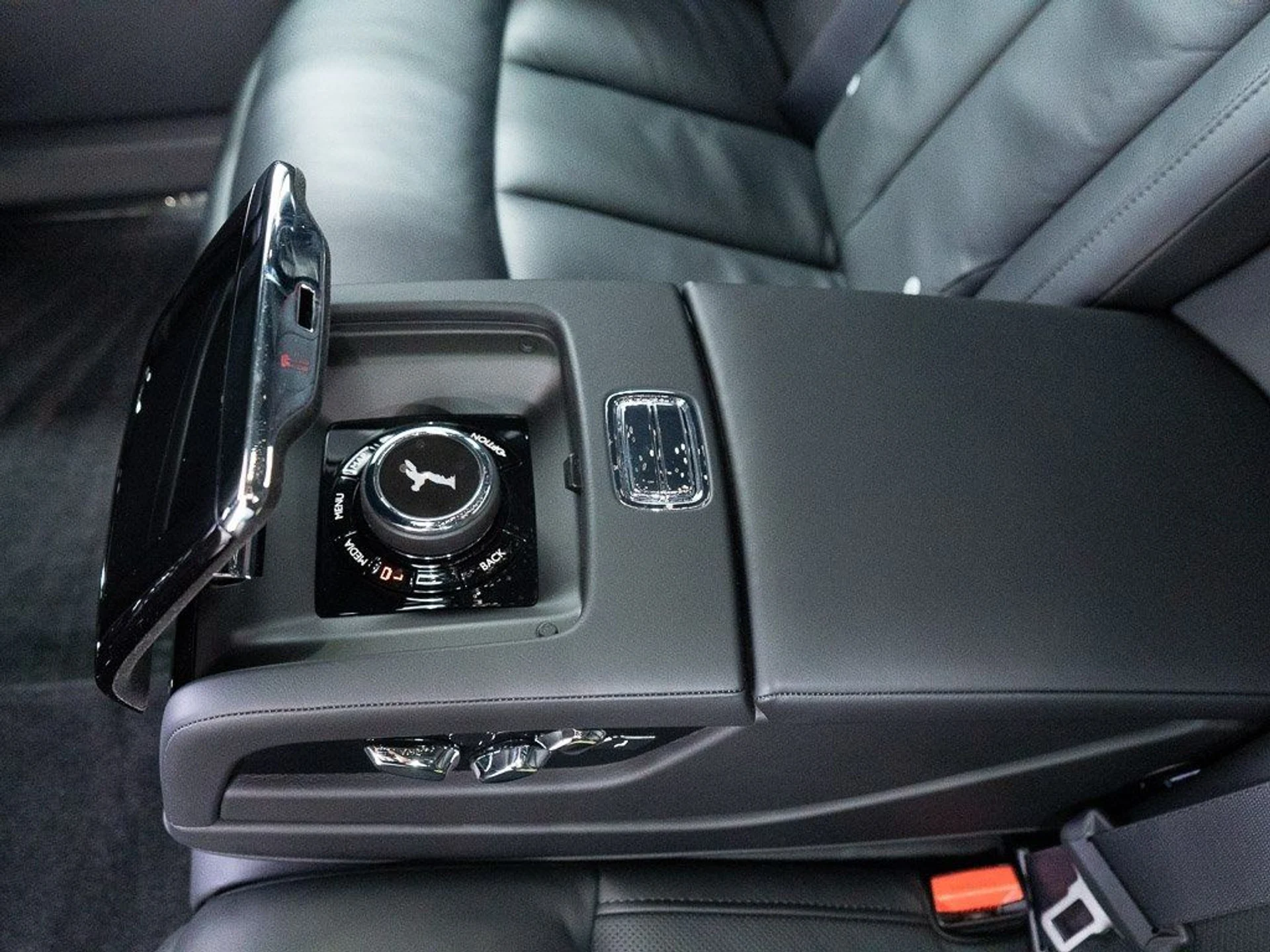 mph029_1975006954_73de940f23bc9e8643d411e6e47dca43_29e3cf30d4