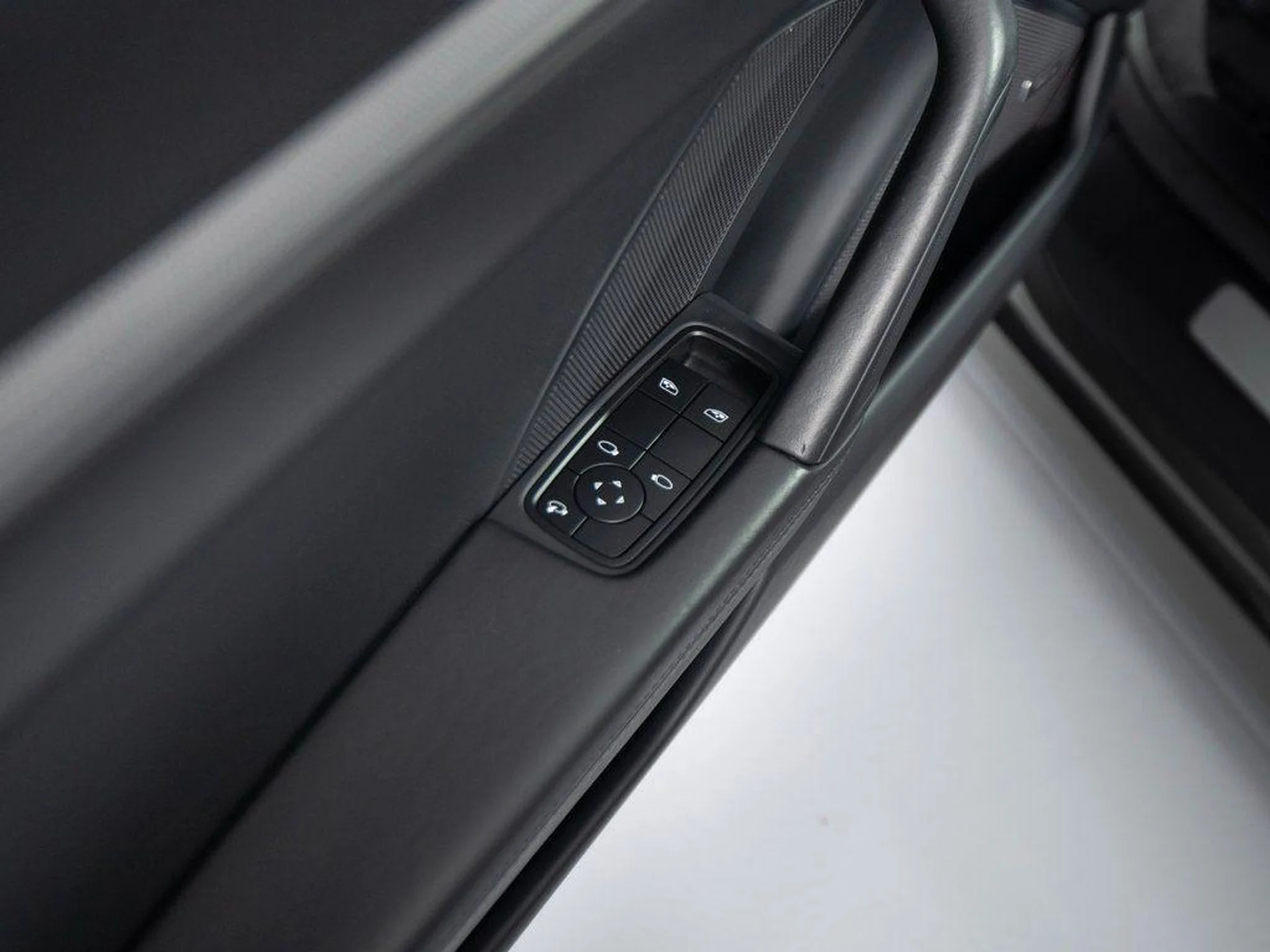 mph029_19822804_f_Yi0a_Kcf_hq1_TOXUEJ_7pkw5_ZKY_7265b092b8