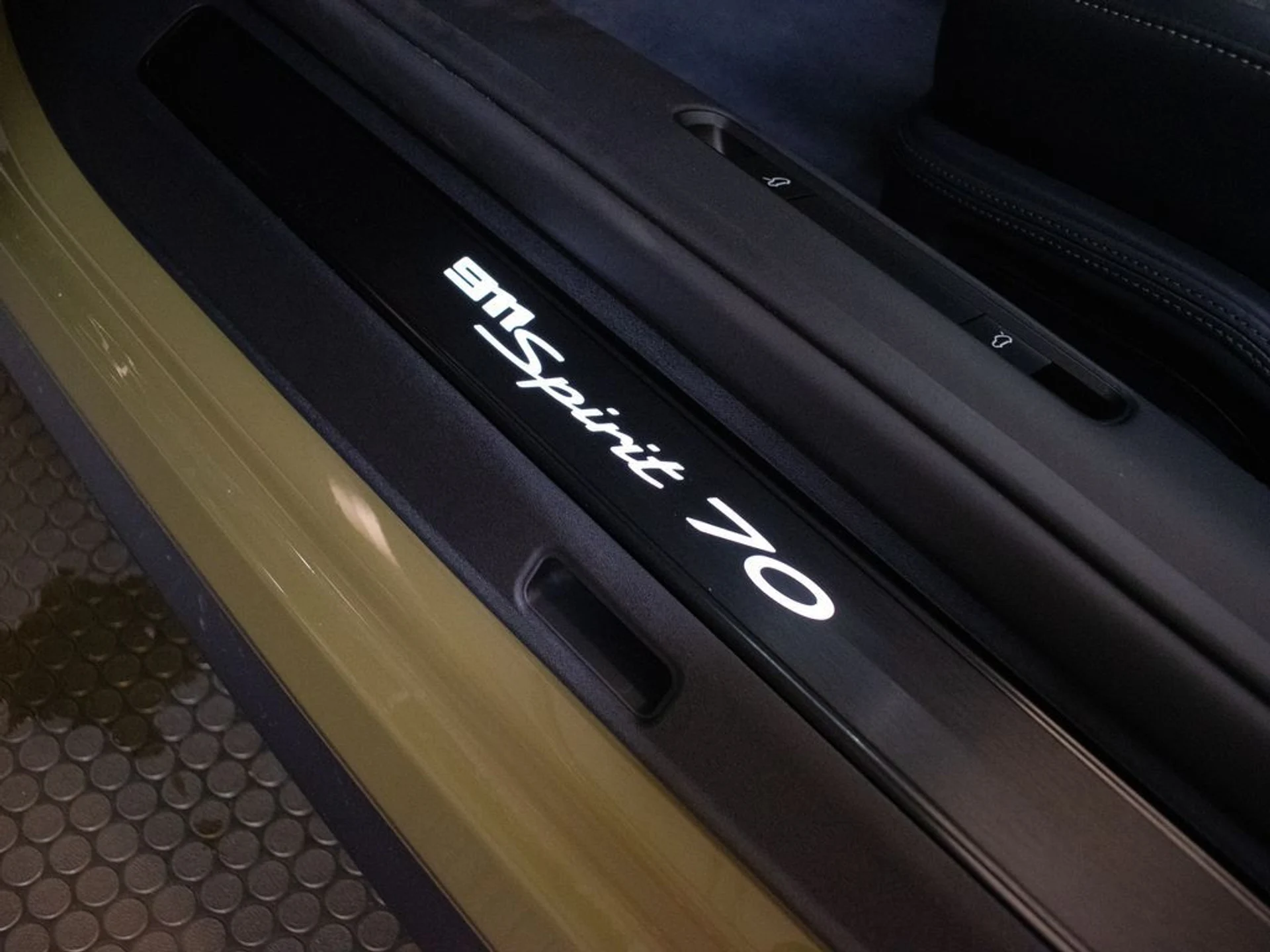 mph029_1982700654_1273a602d166ce2645d0e1648fb1cf53x_2e2b2c8a5d