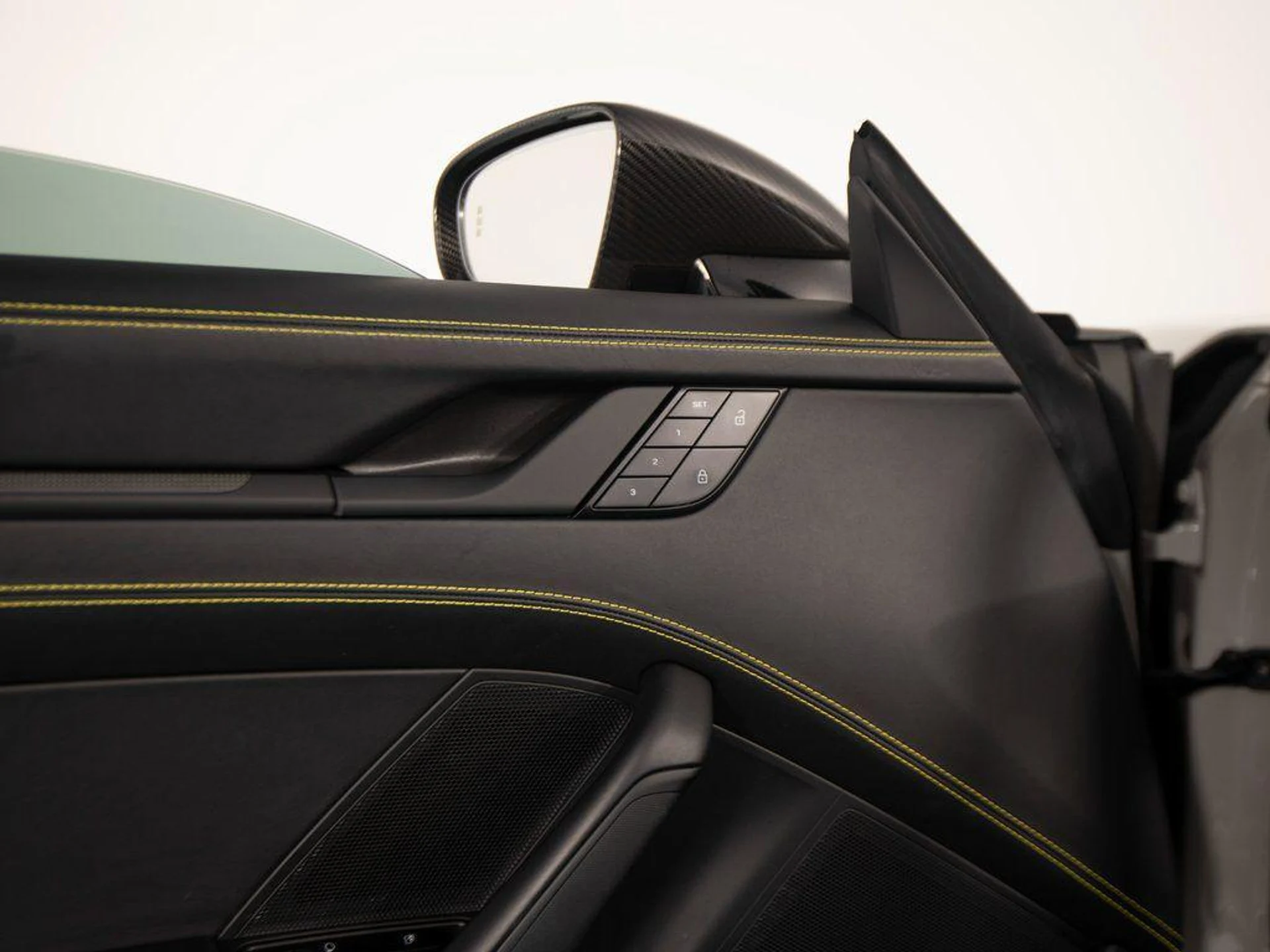 mph029_1985748167_Vyl_Ql_AUT_Fl_F_Ih_Vuvj_B_Ti2_VZT_2h_U_47340c7623