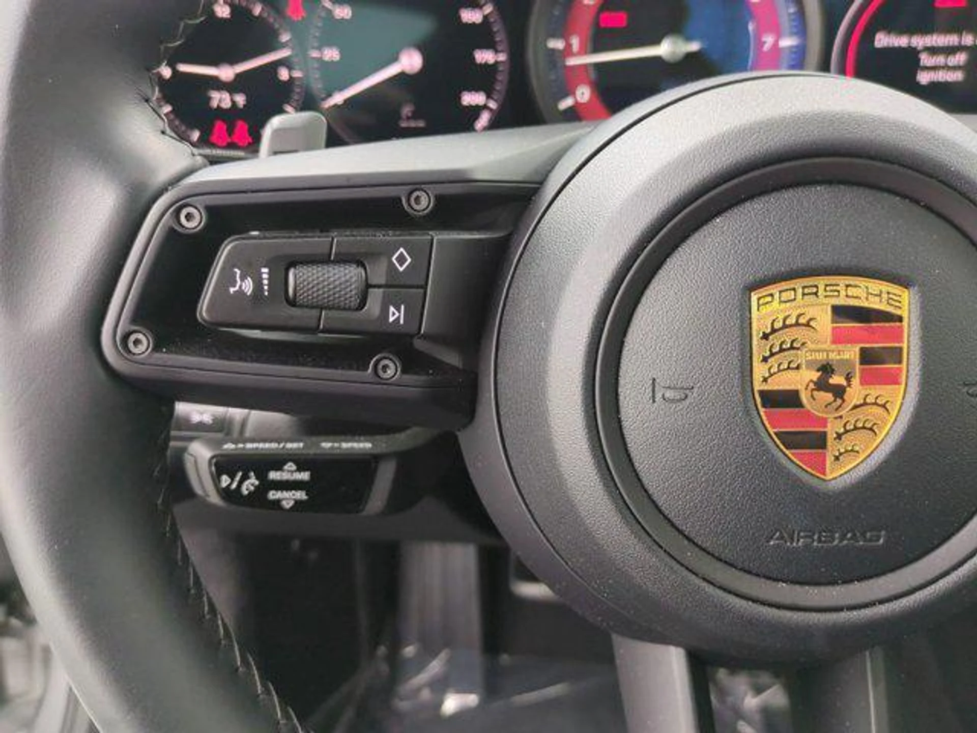 mph029_1990129152_5urp_O5_BX_9ca_A_Mig6_Bth_Jzkej_C_Ro_33b11d766e