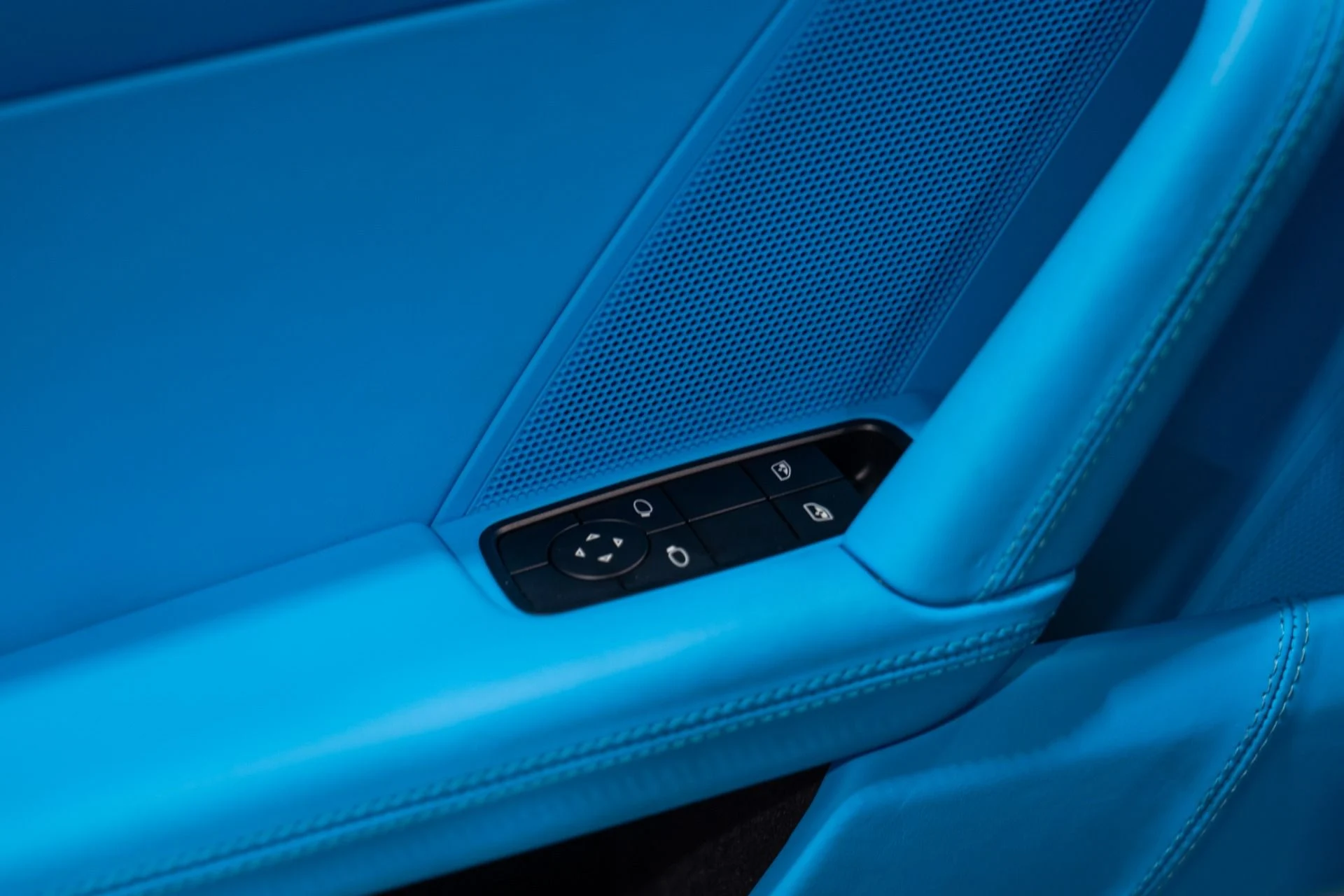 mph029_1995168360_Used_2026_Porsche_911_GT_3_Touring_Manual_Full_Riviera_Blue_Interior_1788905401_39e872d86b