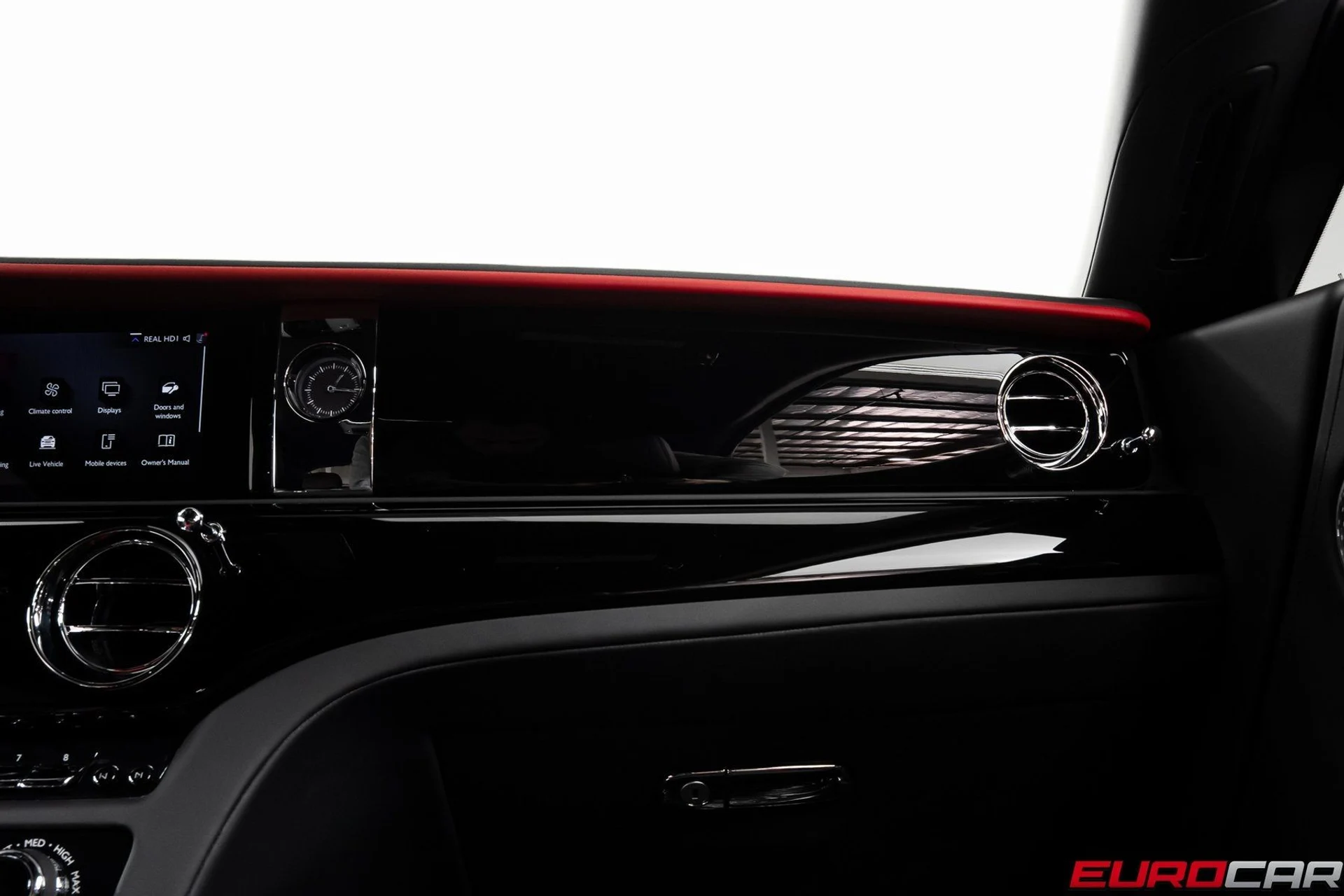 mph029_1996210060_image_30_7732ec3783