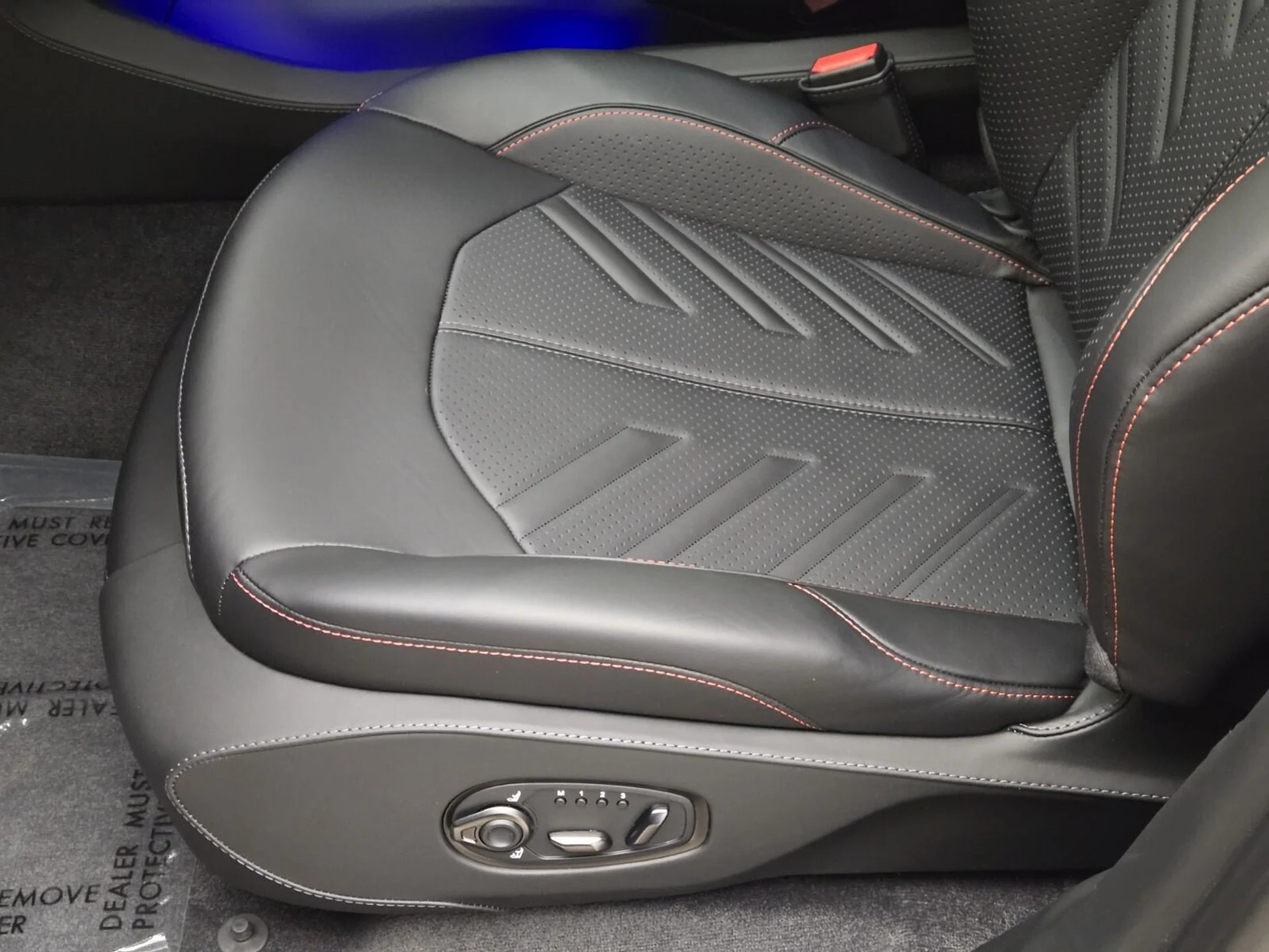 mph029_2001234470_New_2026_Aston_Martin_DBX_S_1780637083_afca661d37