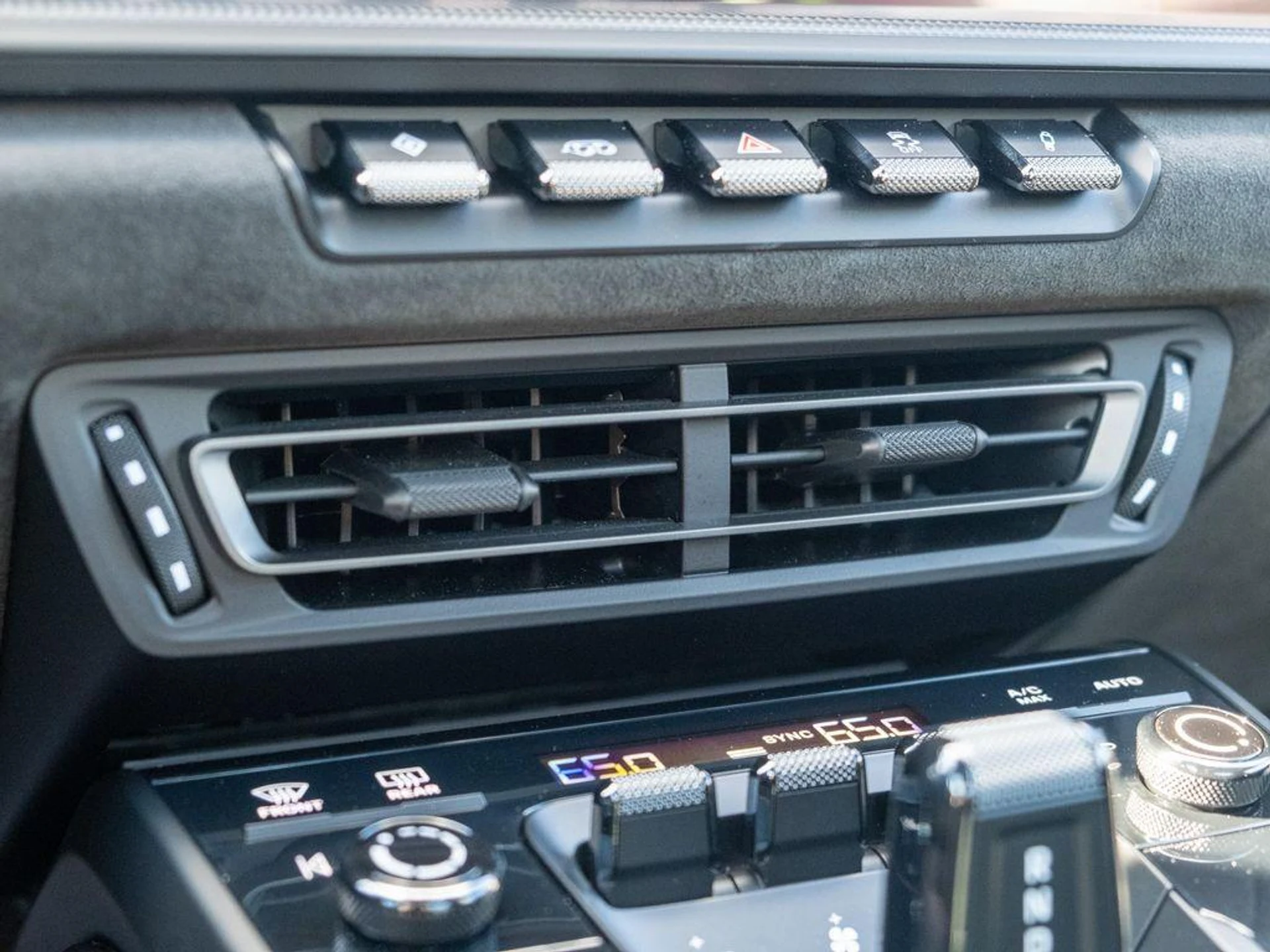 mph029_202020754_5xxmo_M_Ejww_Lq8qv_LLEF_3_UE_6tvso_4c1fd1e402