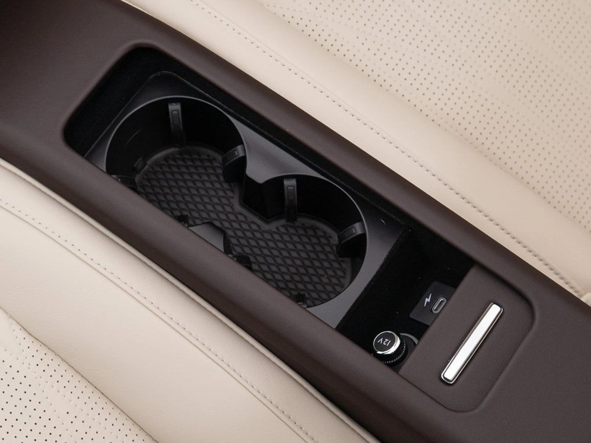 mph029_2022585946_5ca7b4a50b234eea220f08449165f6ab_aa43e482d1