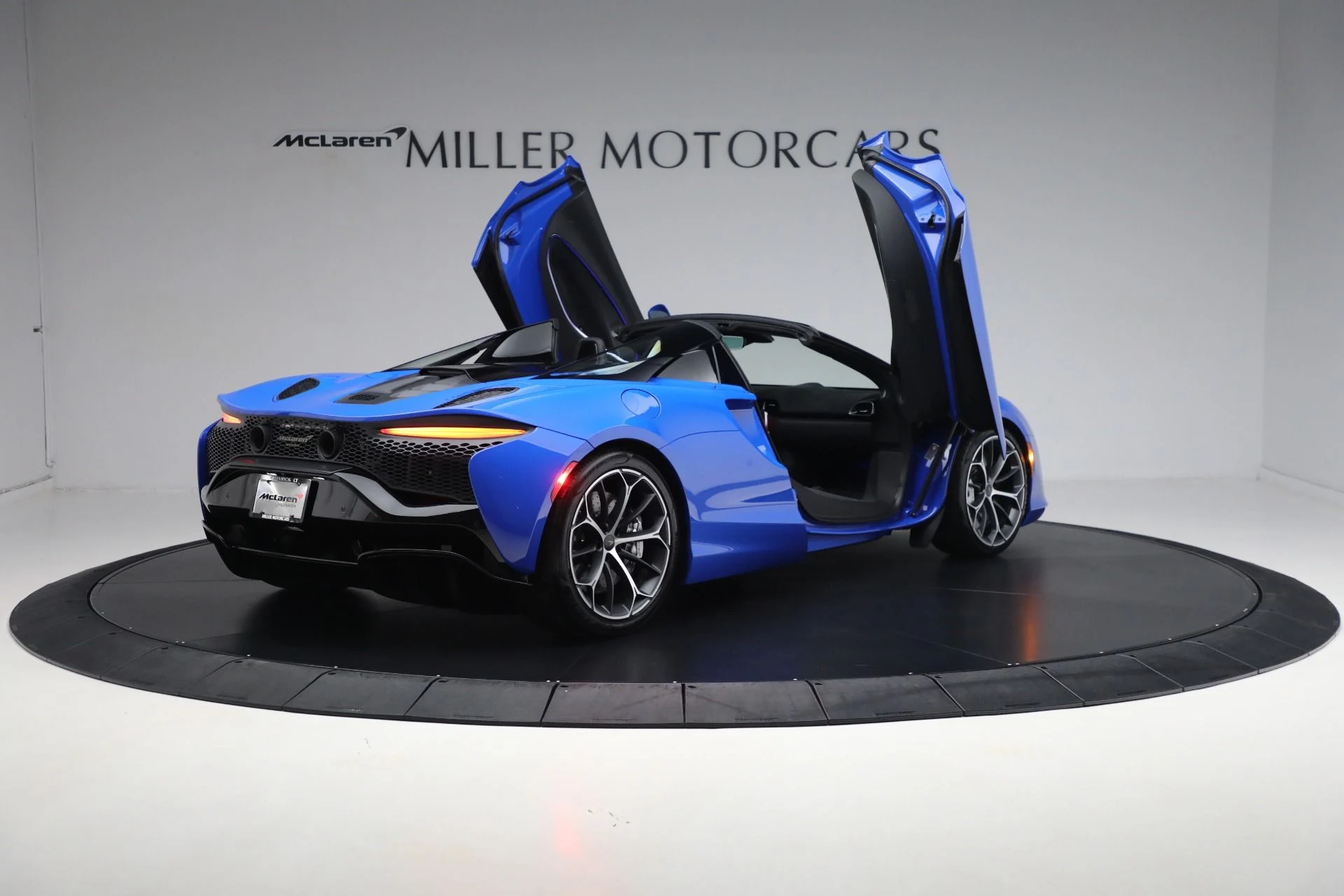 mph029_2023147371_New_2025_Mc_Laren_Artura_Spider_Performance_e31b36d33d