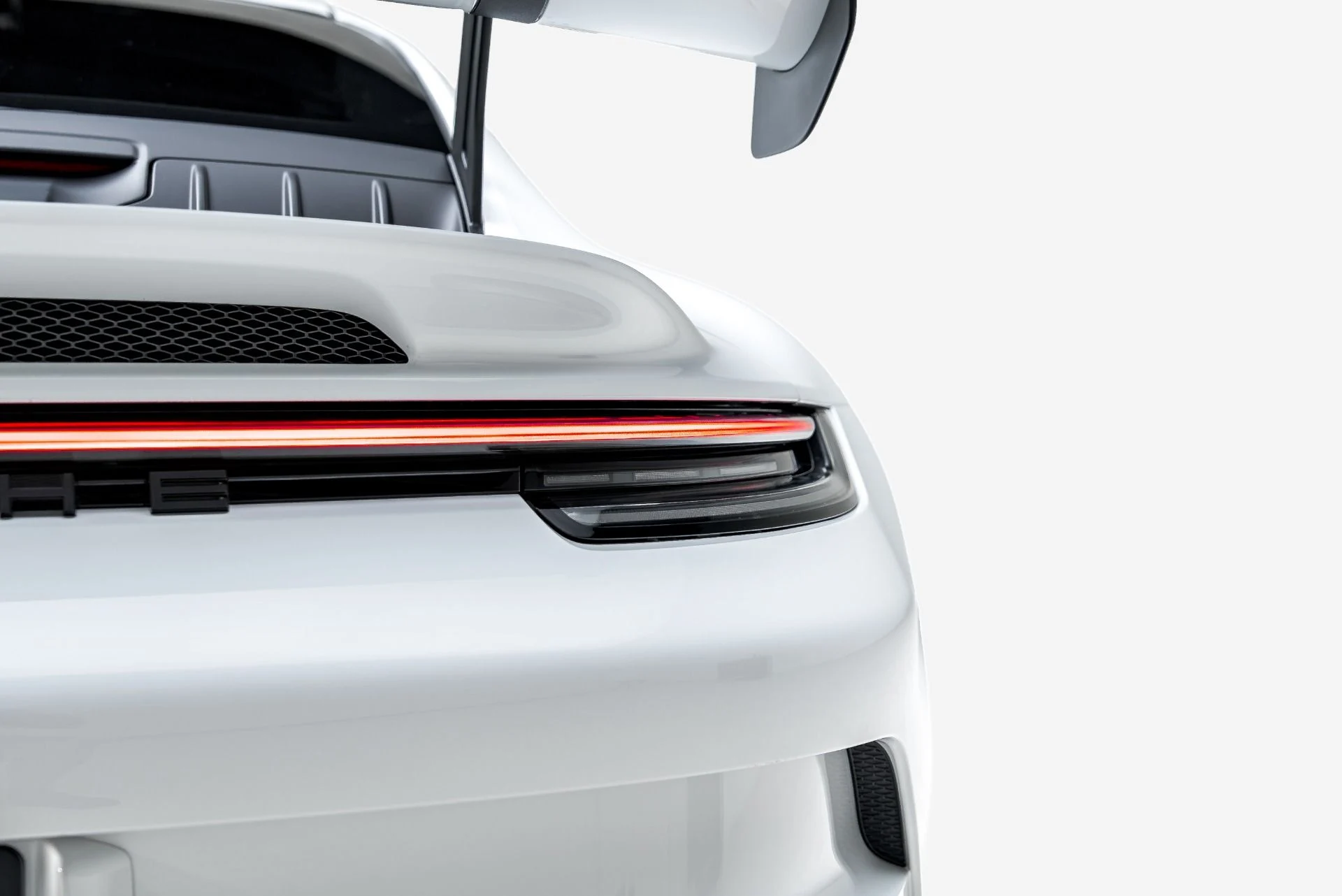 mph029_2037158532_Used_2022_Porsche_911_GT_3_1787159839_7a9880a2ed