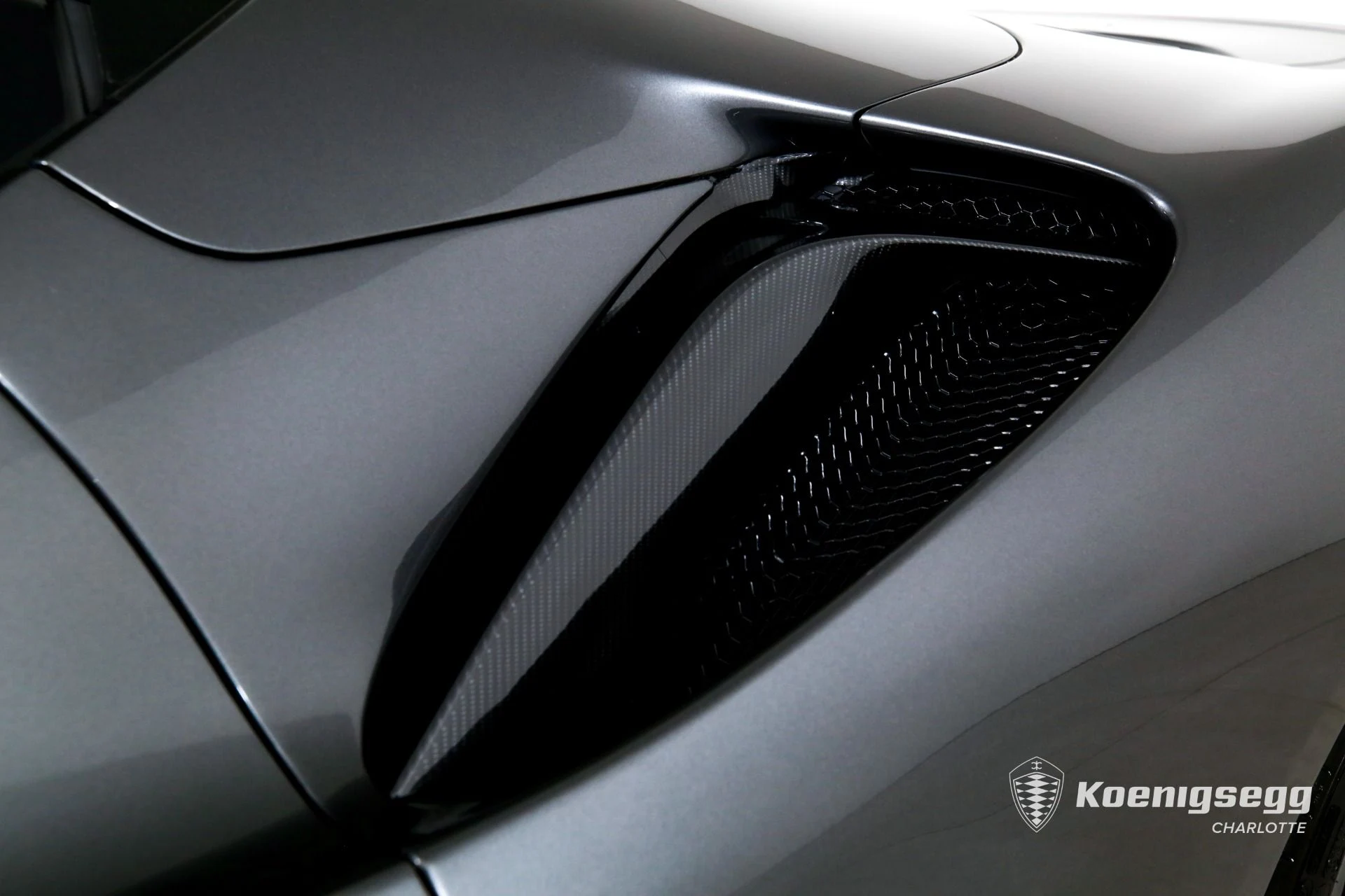 mph029_2048804485_Used_2022_Ferrari_SF_90_Spider_1775660479_3fb8b5ae63