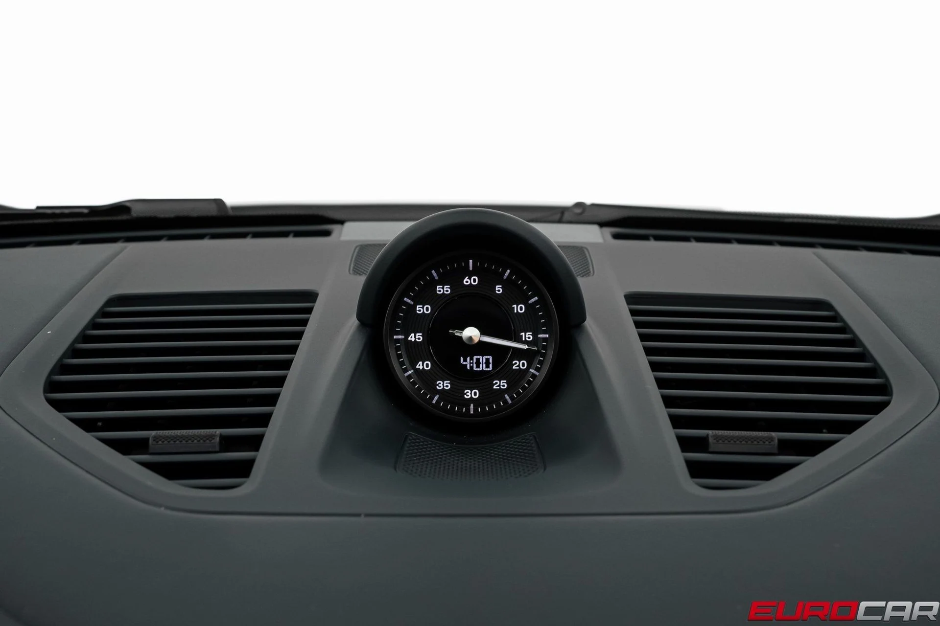 mph029_206515946_image_30_00e42e6fa6