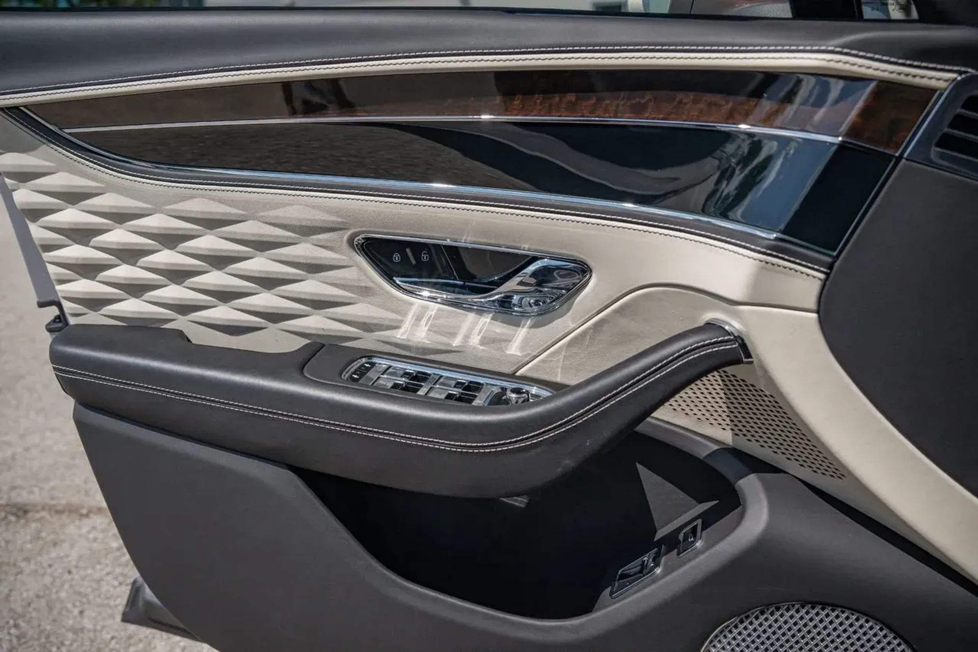 mph029_2066081245_54f8c72f01be453595977e382d5d4e13_0840d1cb9d