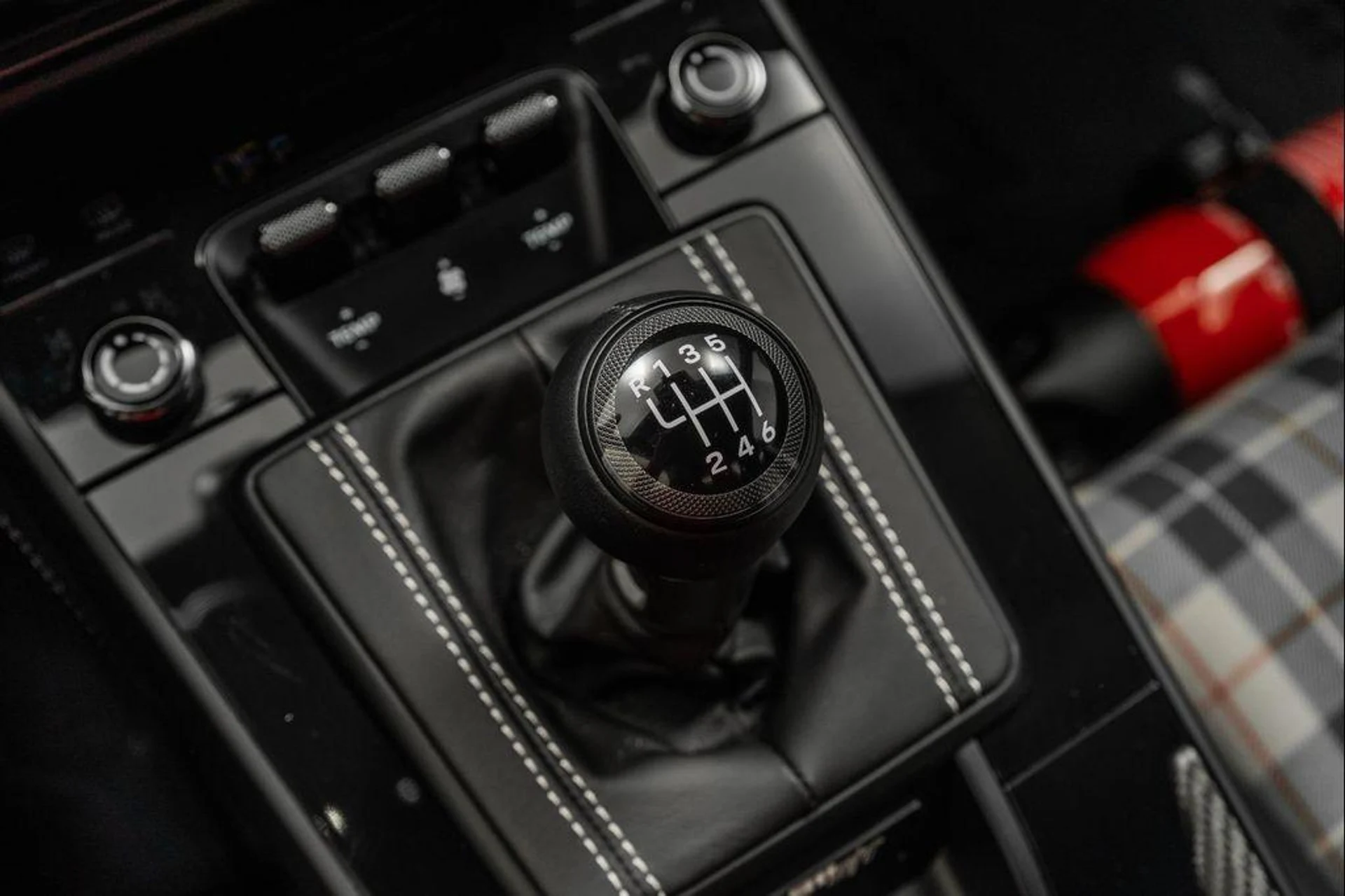 mph029_2069559094_tmm_SM_0zh457r_G5wf_J_Cteoo2_OF_04_6028458063