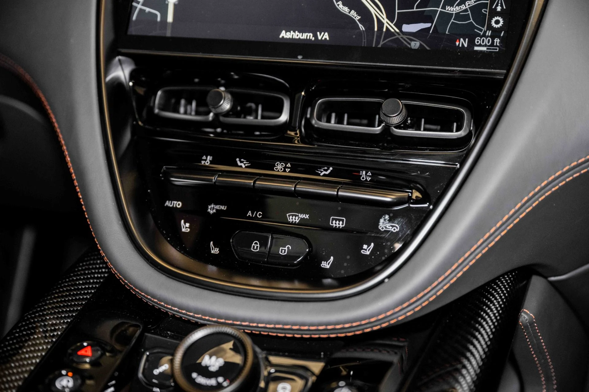 mph029_2078556344_Used_2024_Aston_Martin_DBX_707_1701892795_9b5841a87d