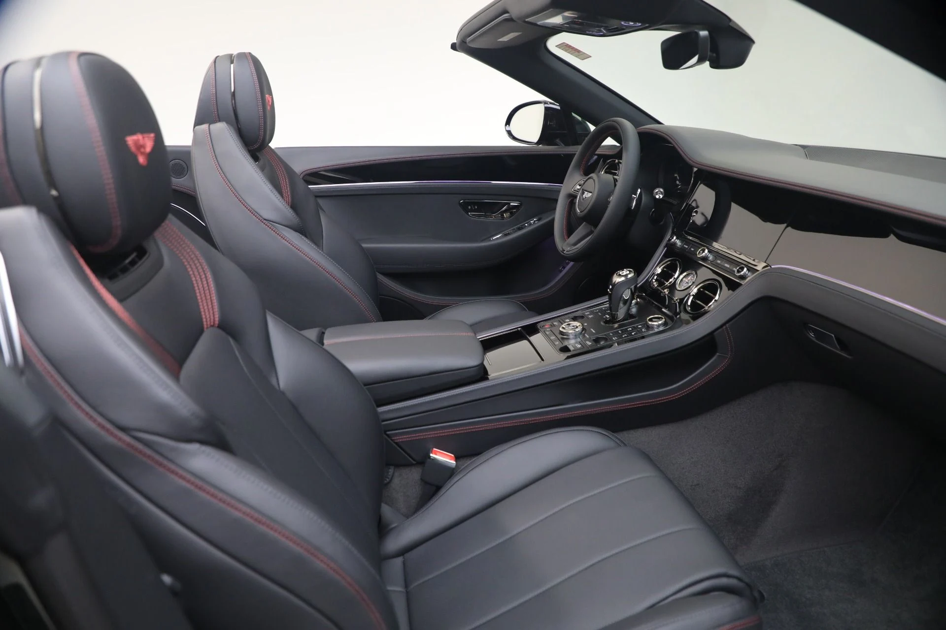 mph029_2083239783_New_2026_Bentley_Continental_GTC_S_1781378115_e84b7ae283