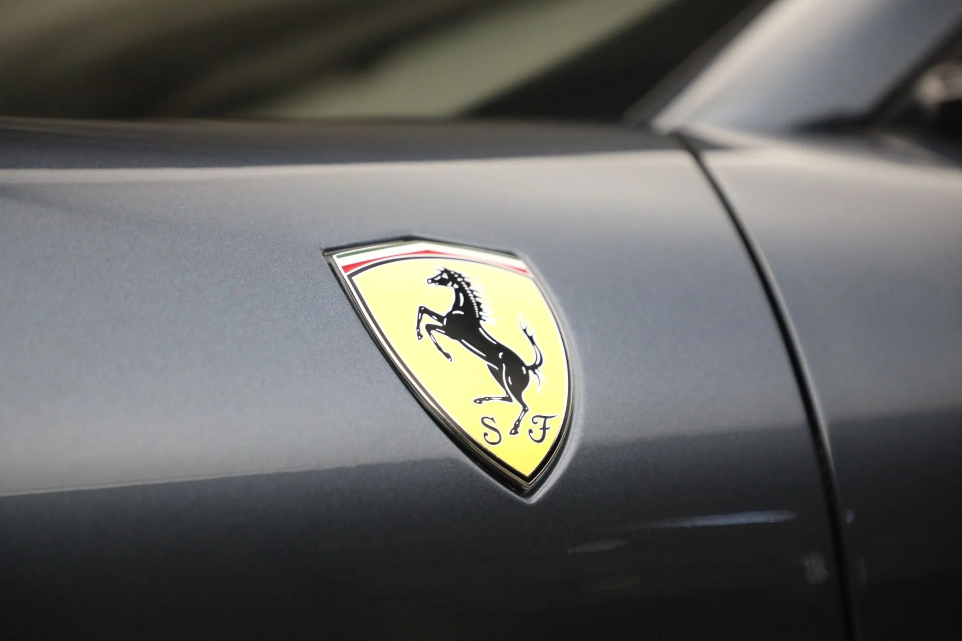 mph029_208910467_Used_2025_Ferrari_Roma_Spider_1793294137_28a7adbddb