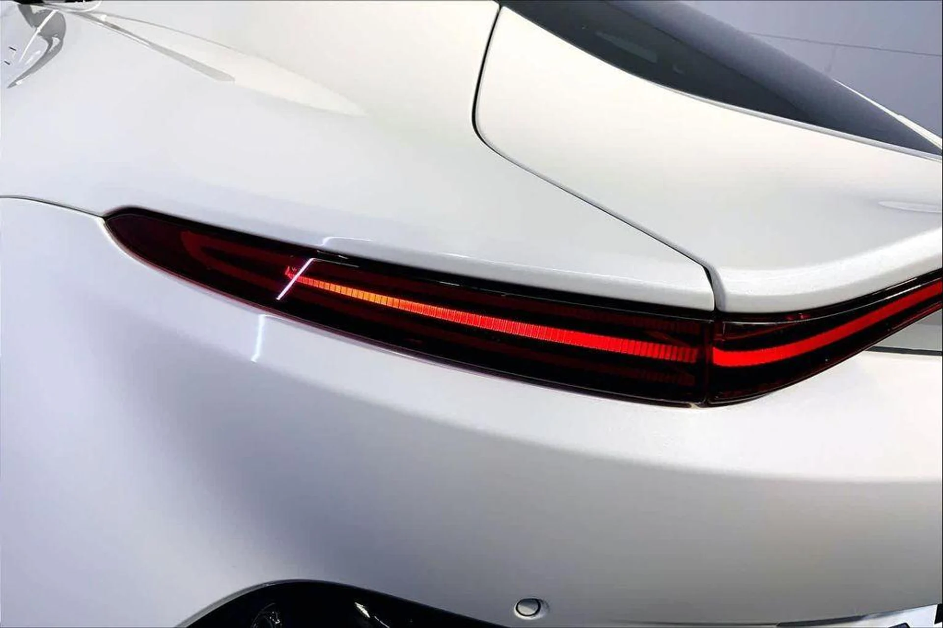 mph029_209696814_EE_0hrh_Xeq_UGJTSW_9_Qi3_Bbpl0_Q34_cf69209452