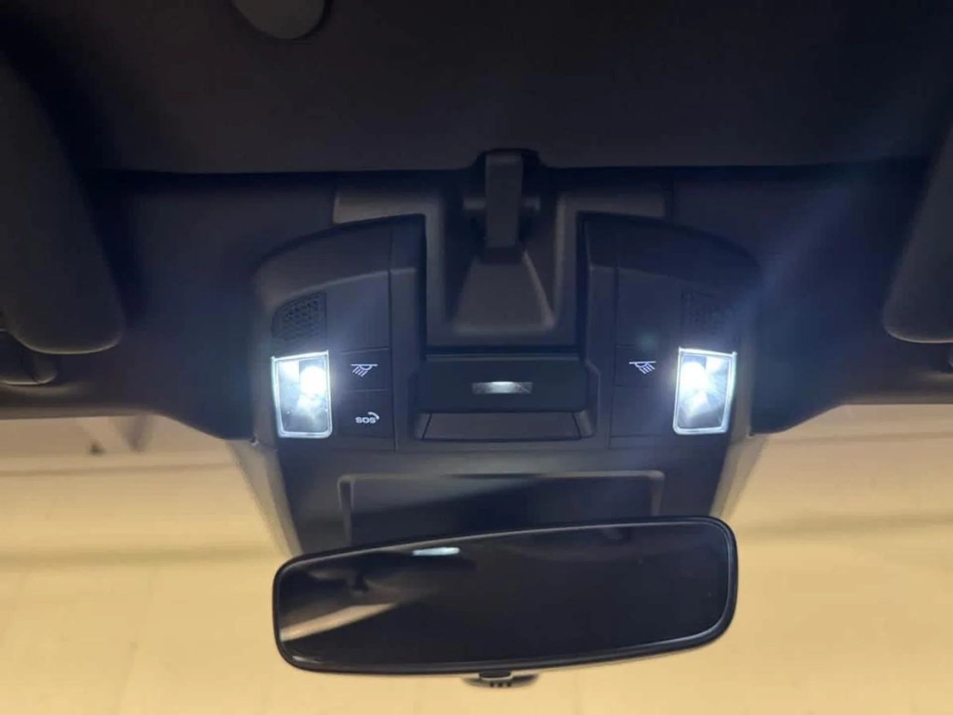 mph029_2100458642_za_L9_Hl1_Z7uqvr_Iusym_ESFCUU_L4_5c3fef0e59