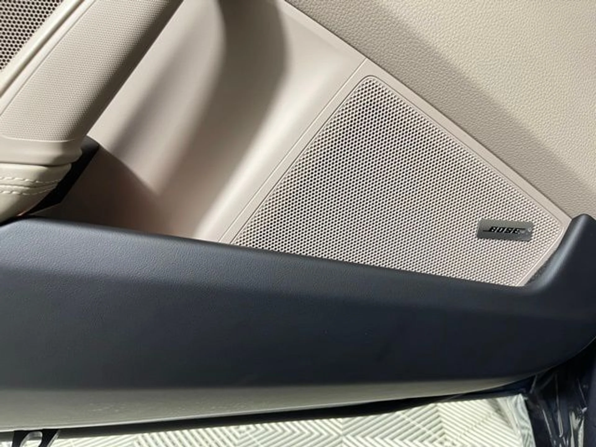 mph029_2116543802_da7e58a3a3e81b6c40685769fc7d22b3x_b1c05621e7