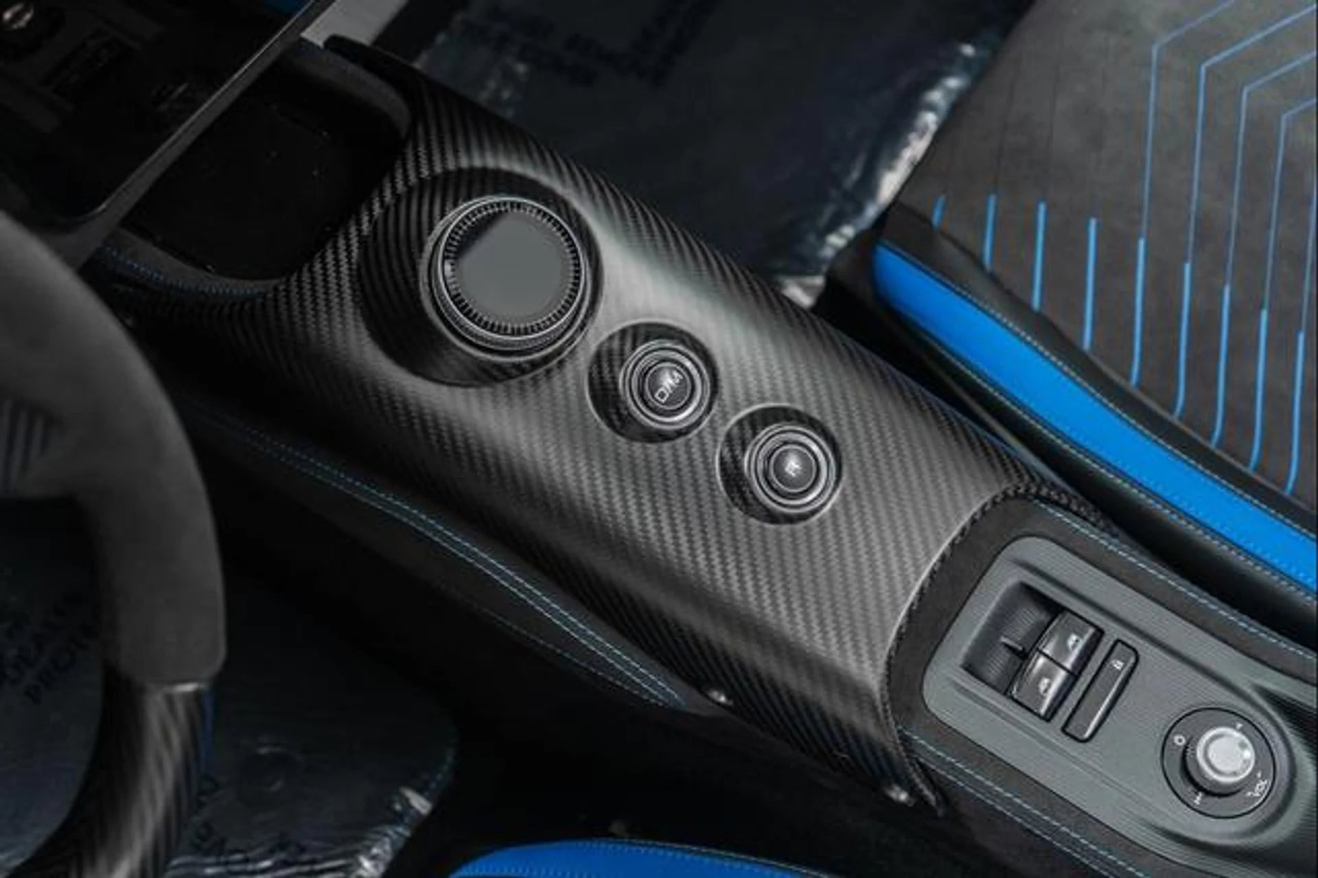 mph029_2117103158_yib_F71_Khbxd_J_Wc_pbi8_ZPZ_Rlixo_965799cbf7