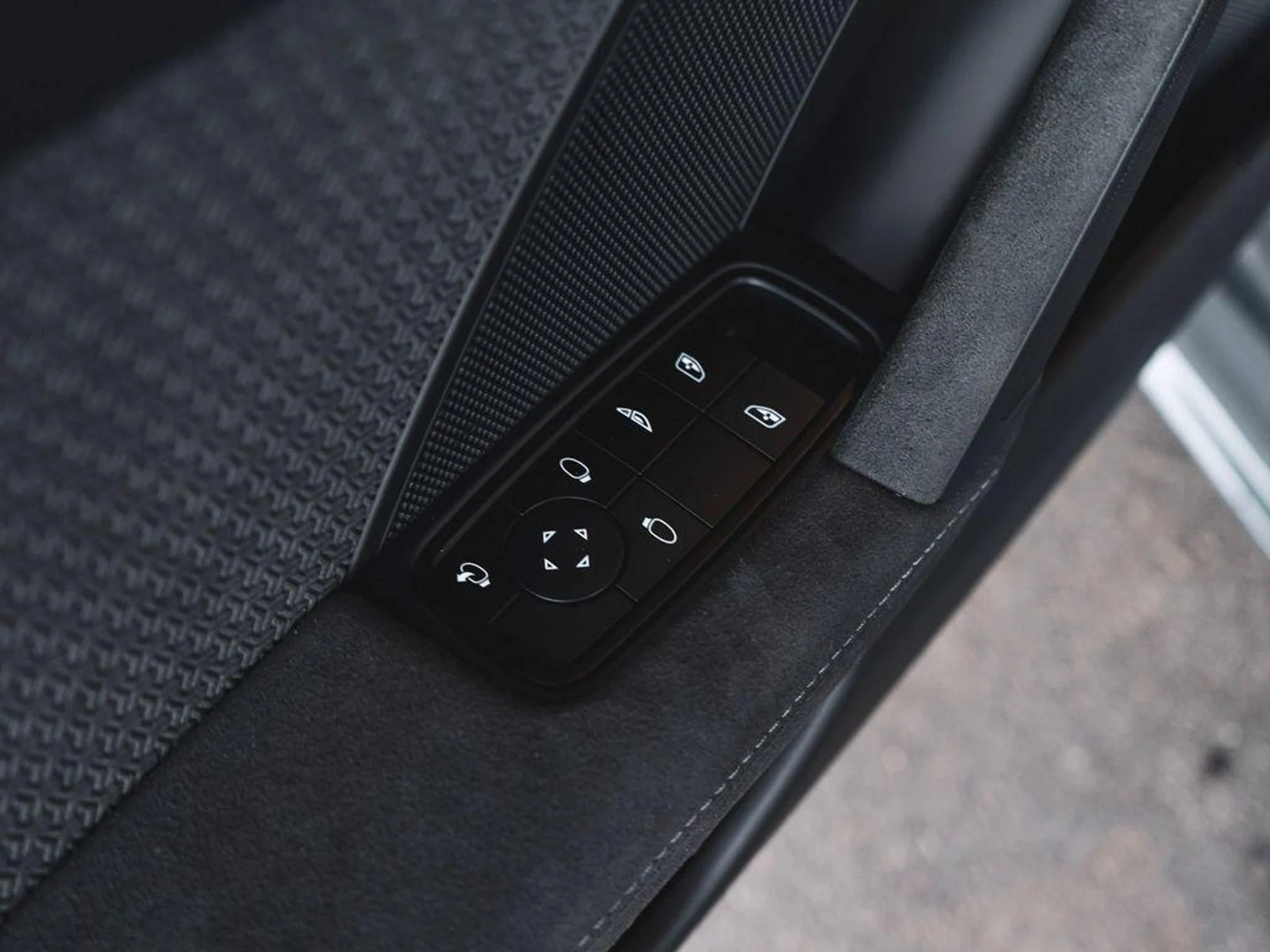 mph029_2119768118_Fz_z_BI_B_Gb_Uc_ZIE_6_Pm_Bh_Lu_T_TCU_3b8e195ca0