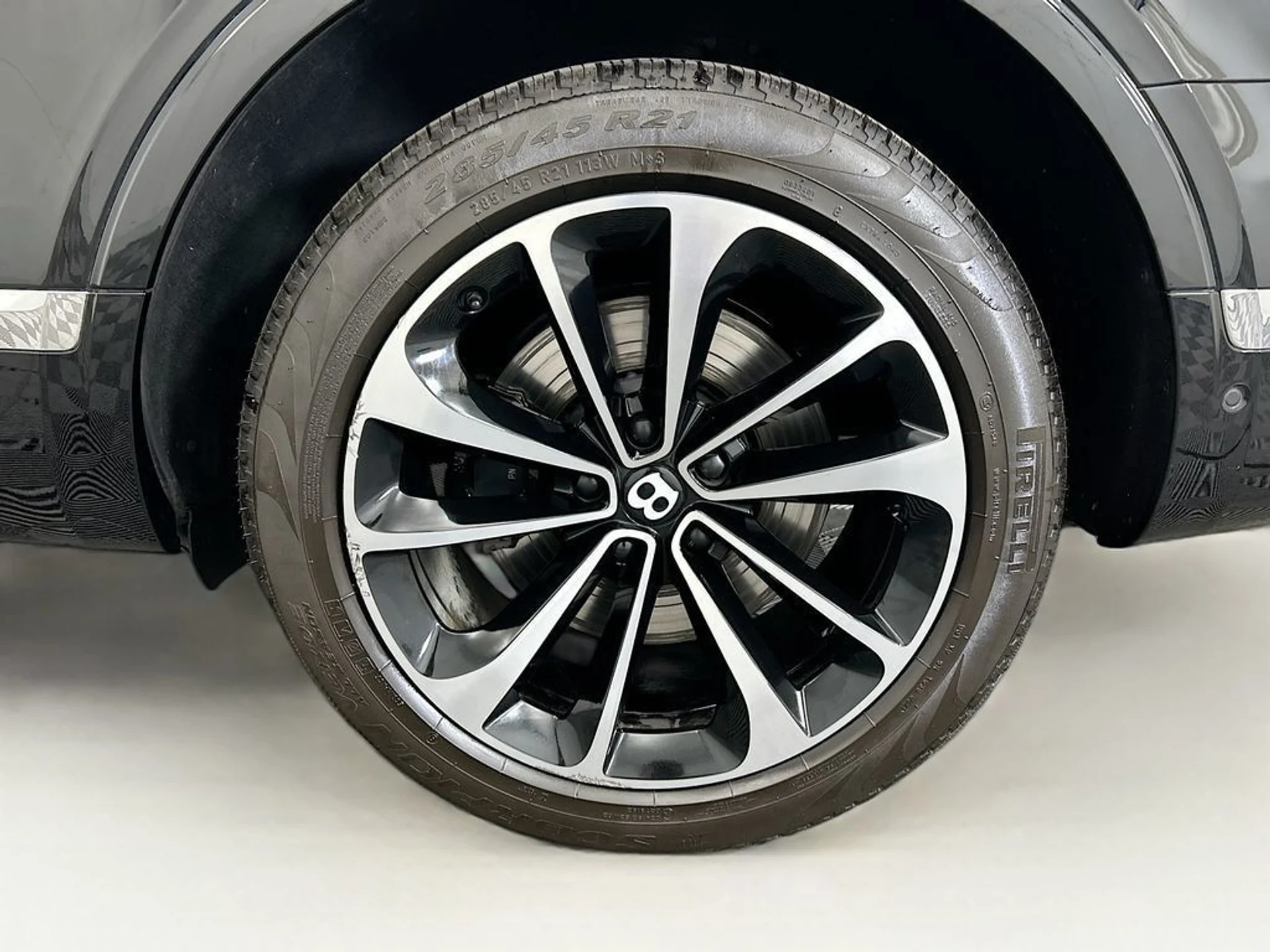 mph029_2121660213_used_2017_bentley_bentayga_w12firsteditionawd_8119_22988932_30_1024_6930901324