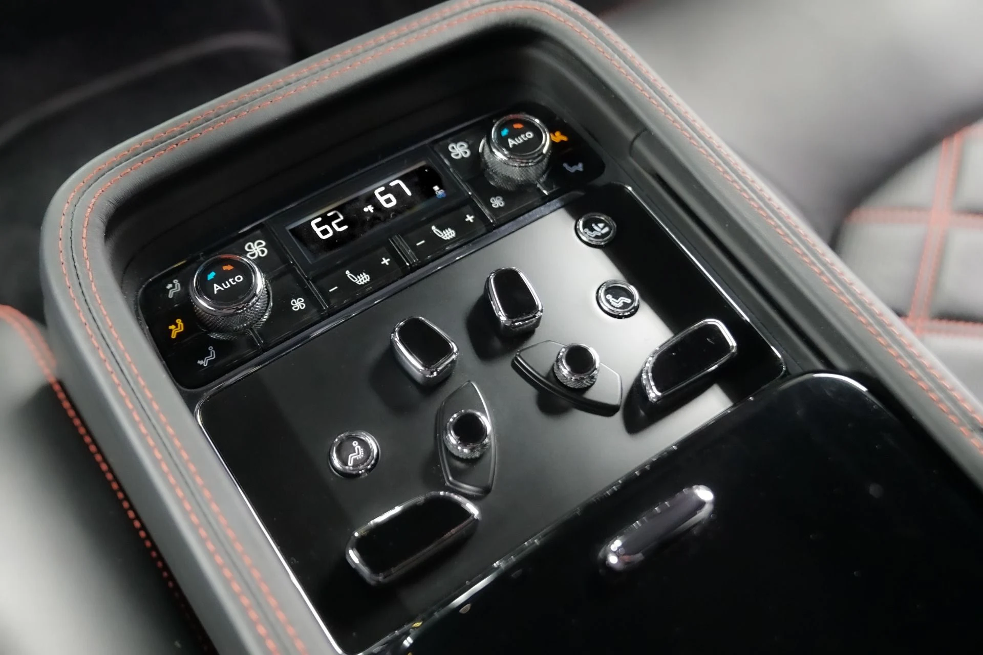 mph029_2124689129_Used_2013_Bentley_Mulsanne_1769559248_d0202d77ec