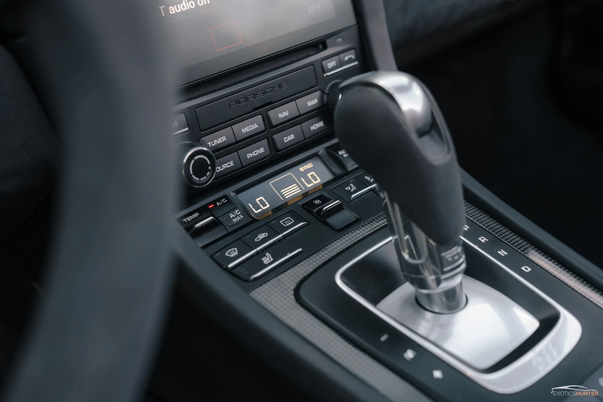 mph029_2125480970_Used_2018_Porsche_911_Targa_4_GTS_in_Chalk_with_GTS_Interior_Pack_PDK_1755551919_5363ecde17
