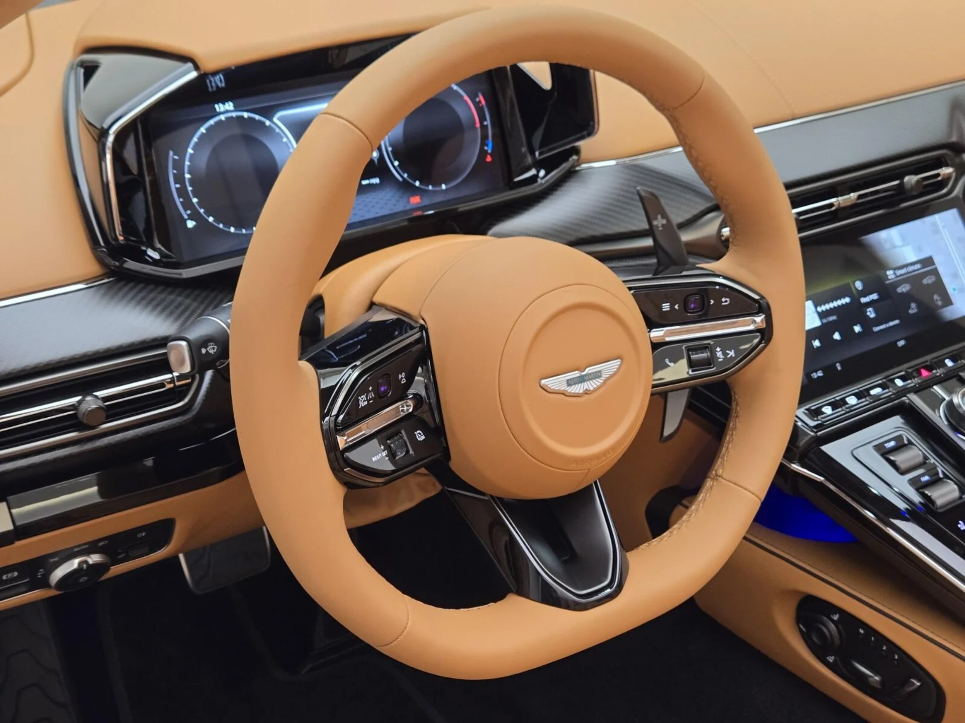 mph029_2136338235_New_2026_Aston_Martin_Vantage_S_1791609374_d5c5831694
