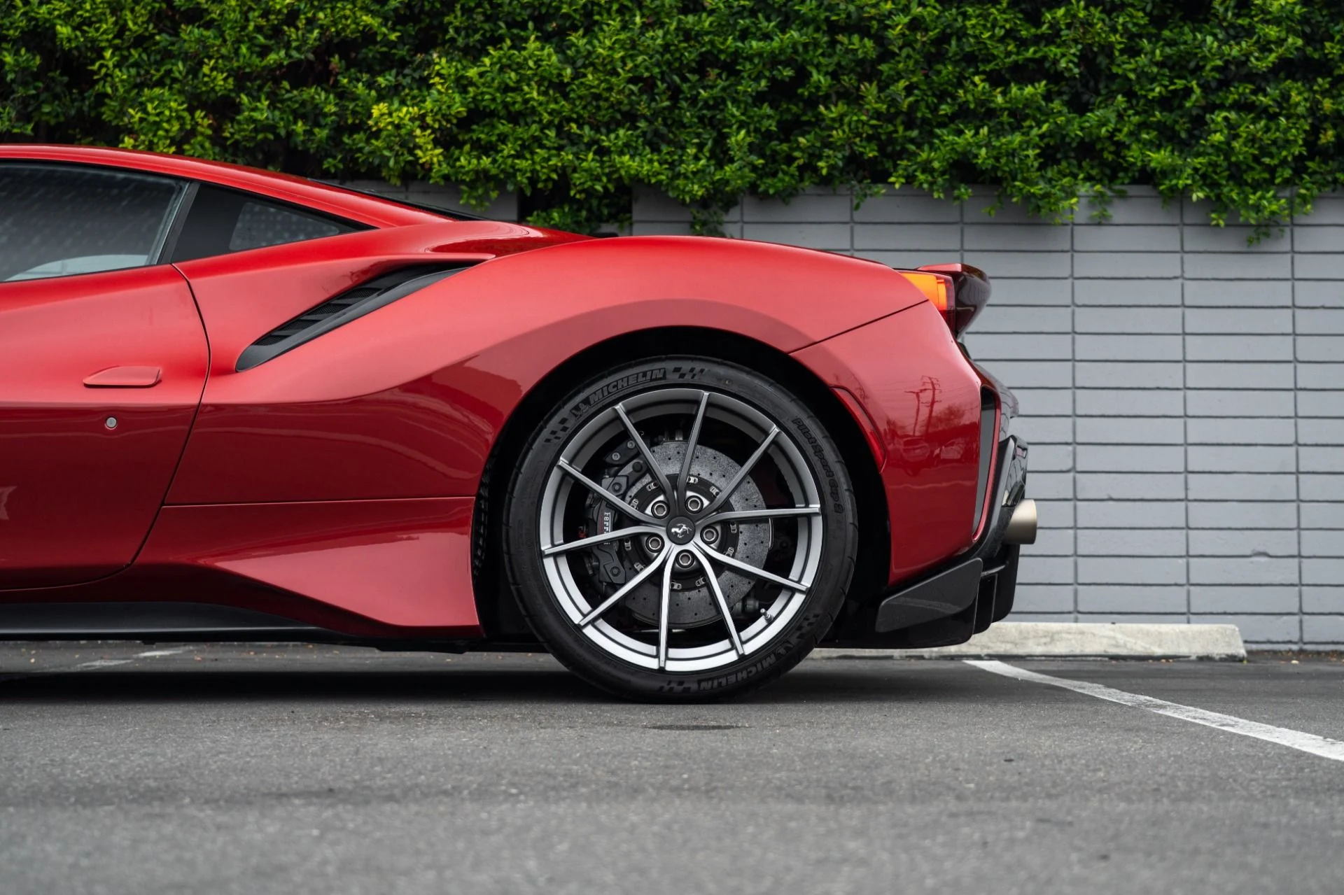 mph029_2149128820_Used_2019_Ferrari_488_Pista_1759877636_144fa6152a
