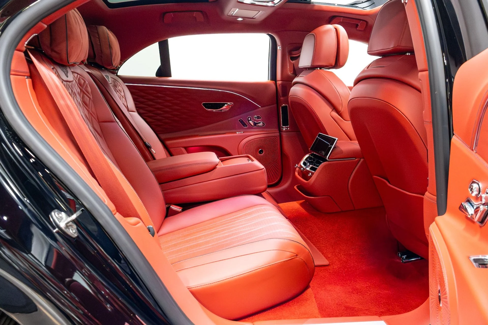 mph029_2149784_Used_2020_Bentley_Flying_Spur_W12_First_Edition_1774462936_bbff825ea1