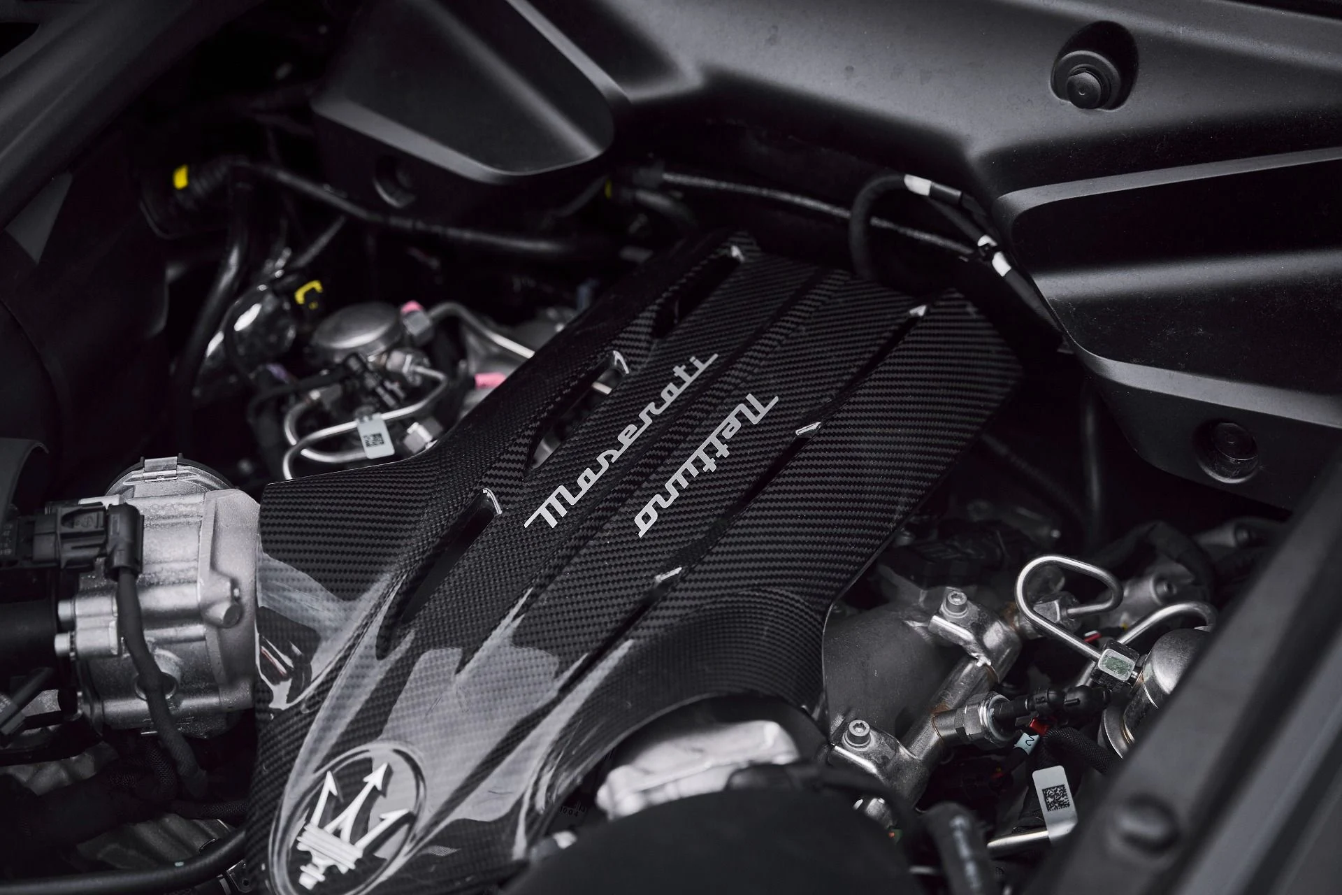 mph029_2158837026_Used_2024_Maserati_MC_20_Base_1772679301_98a254c1b5