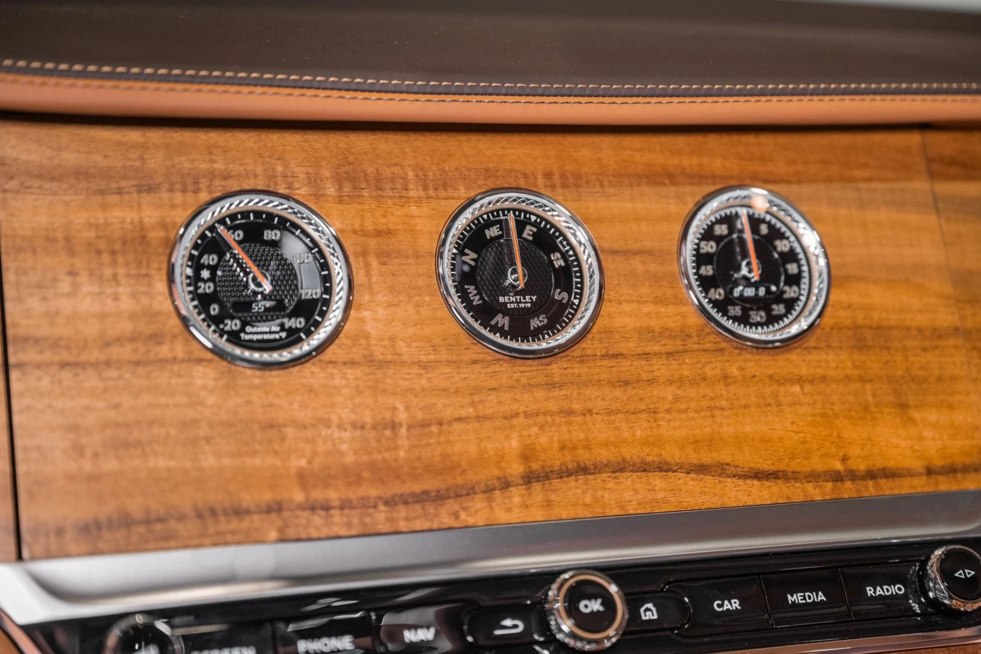 mph029_2167458707_Used_2026_Bentley_CONTINENTAL_GT_AZURE_V8_1761679827_1b0f52ff70