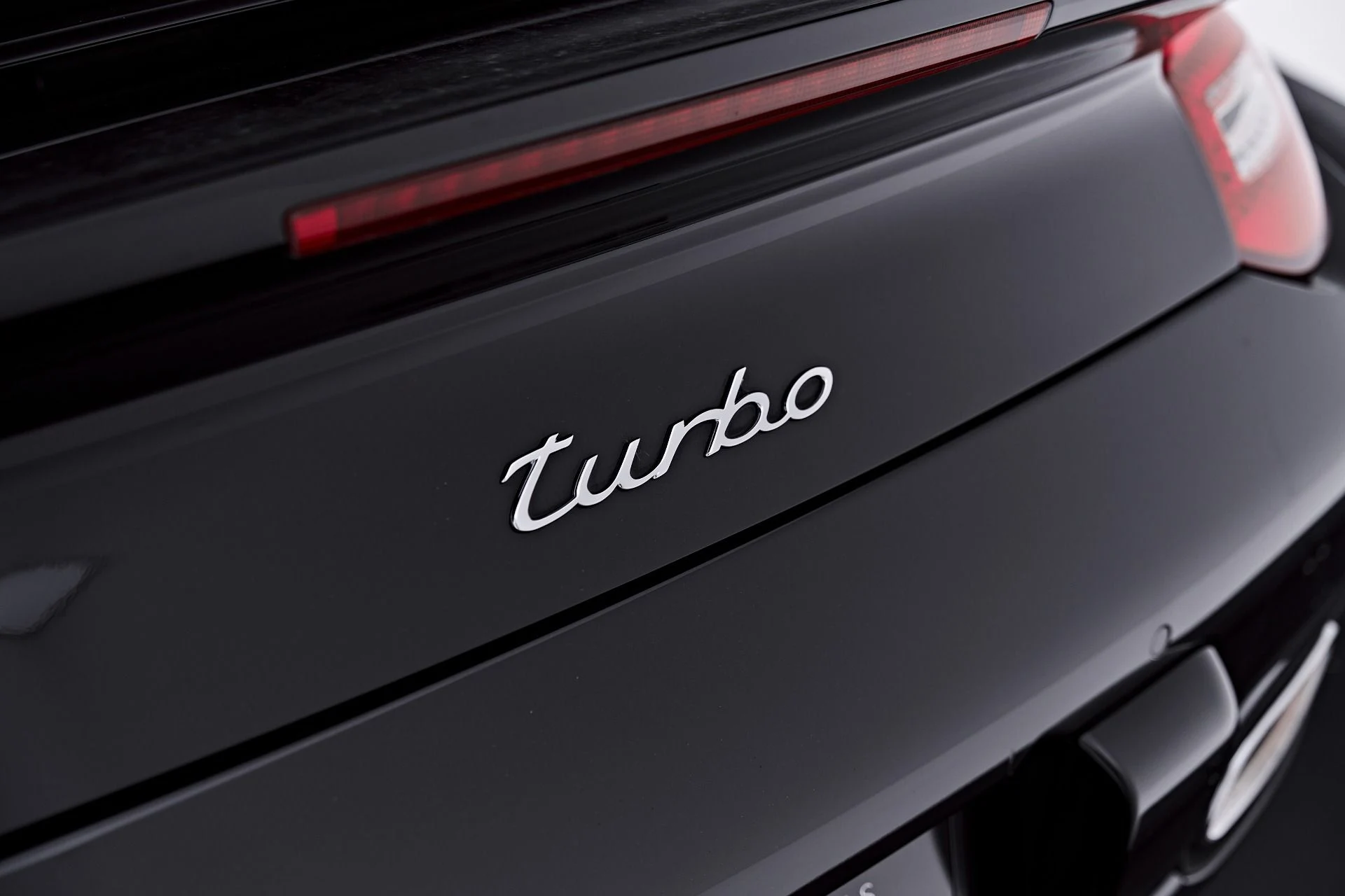 mph029_2167462825_Used_2010_Porsche_911_Turbo_1785431138_c4e37d848c